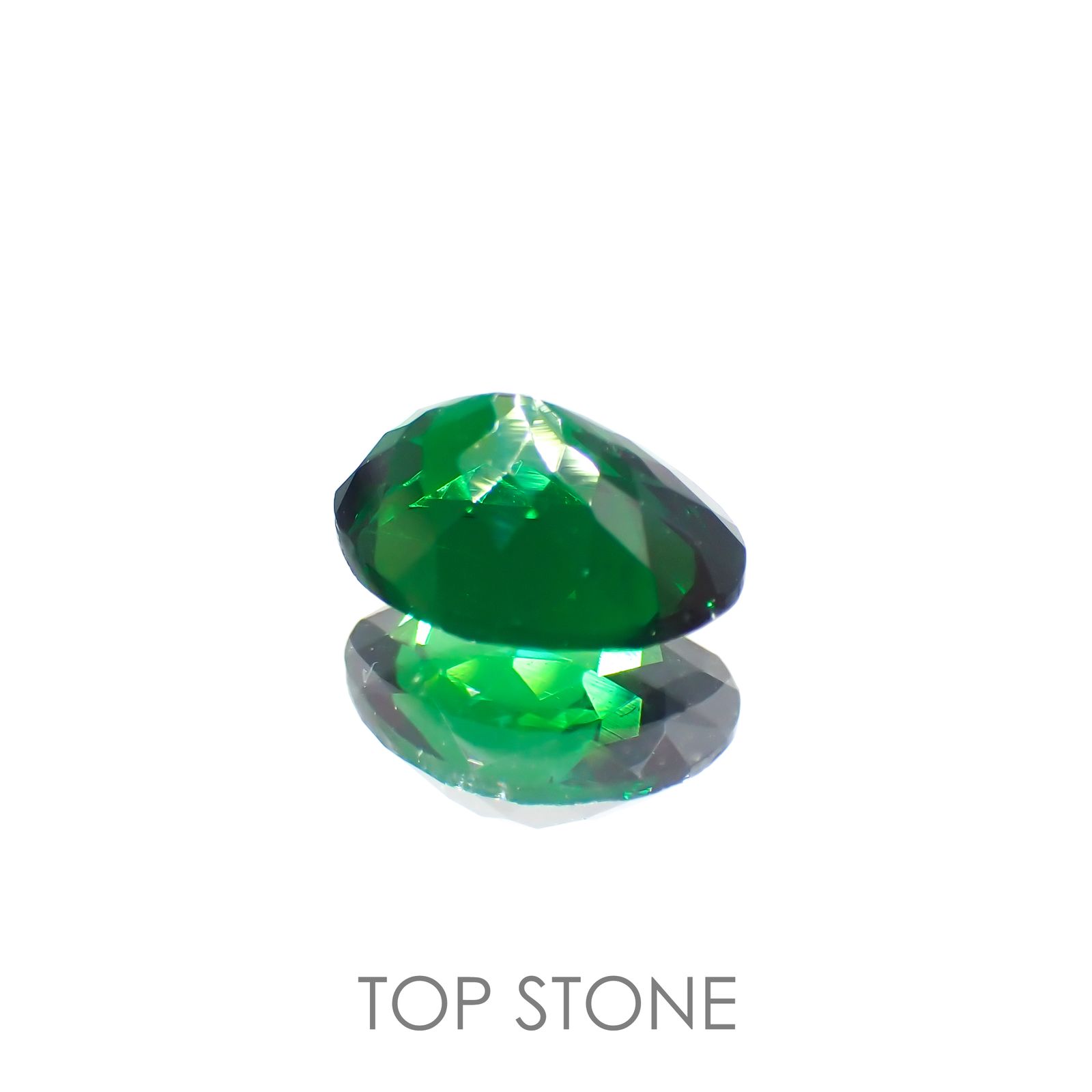 ツァボライト(宝石名グリーン グロッシュラー・ガーネット) タンザニア産 1.524ct ソ付(彩珠)[210310348]8.1×6.2mm前後