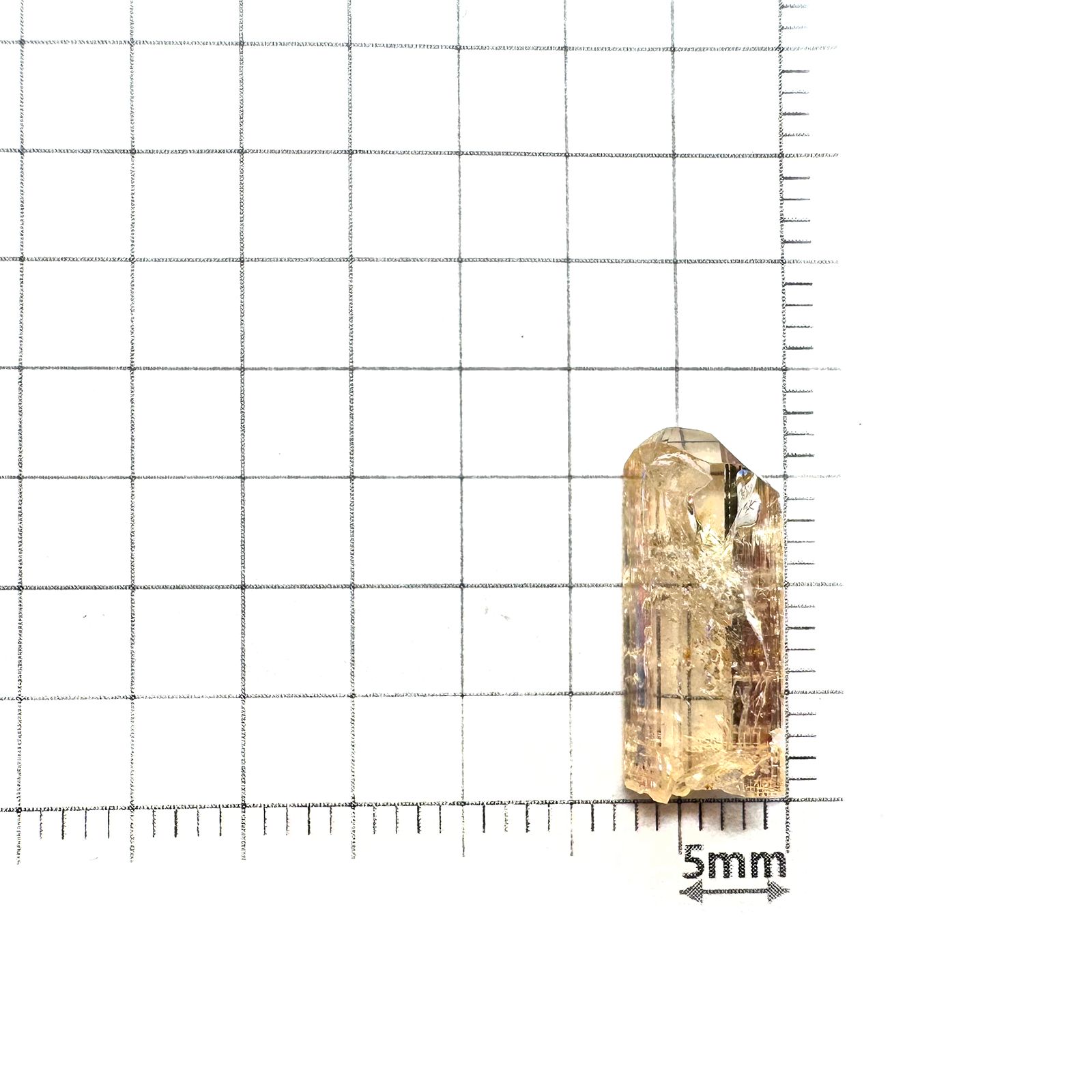 インペリアルトパーズ 原石 ザンビア産 5.31ct / 16.3x7mm前後 [250730940]