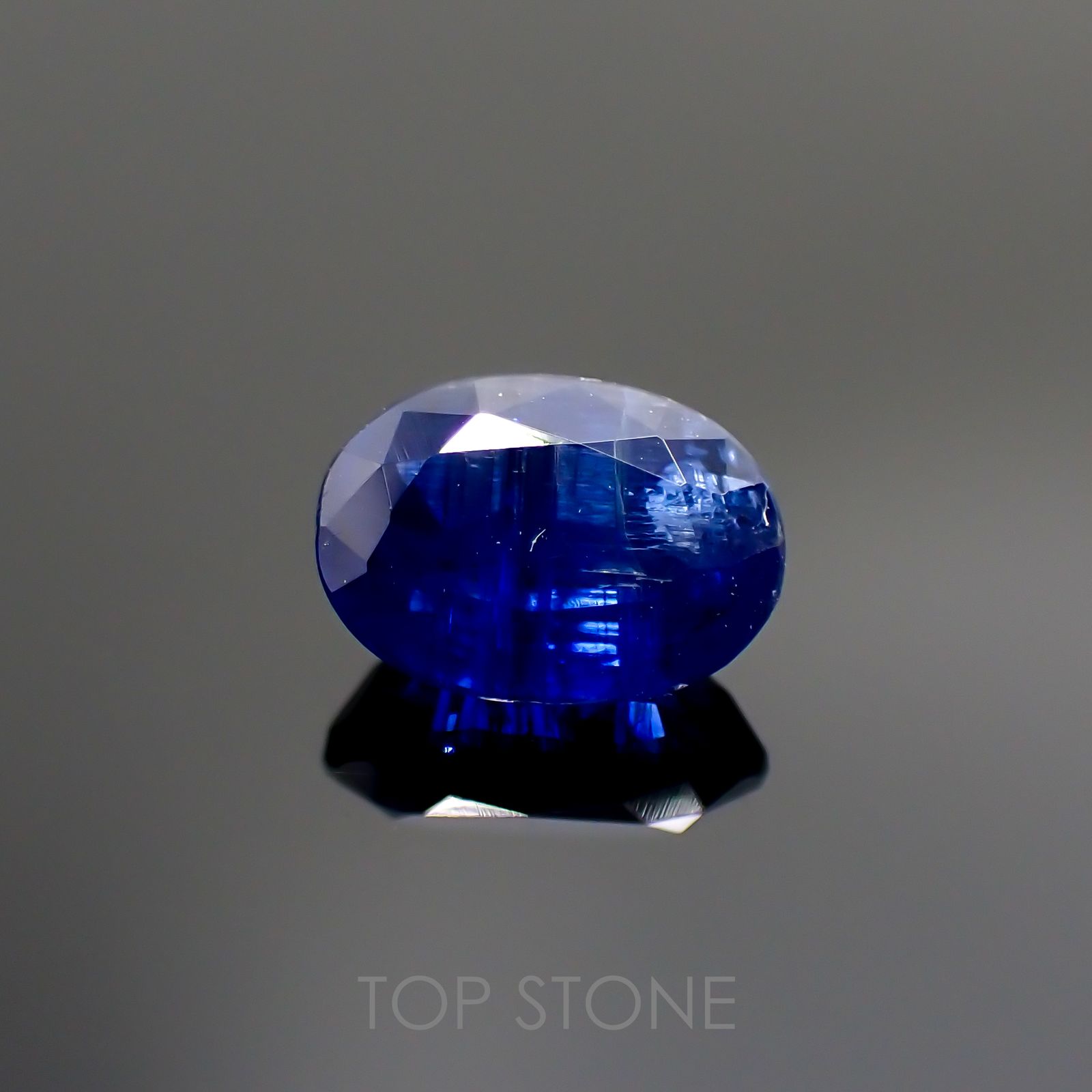 カイヤナイト(宝石名カイヤナイト) ネパール産 1.08ct 識別済[20095283]7.1×5mm前後
