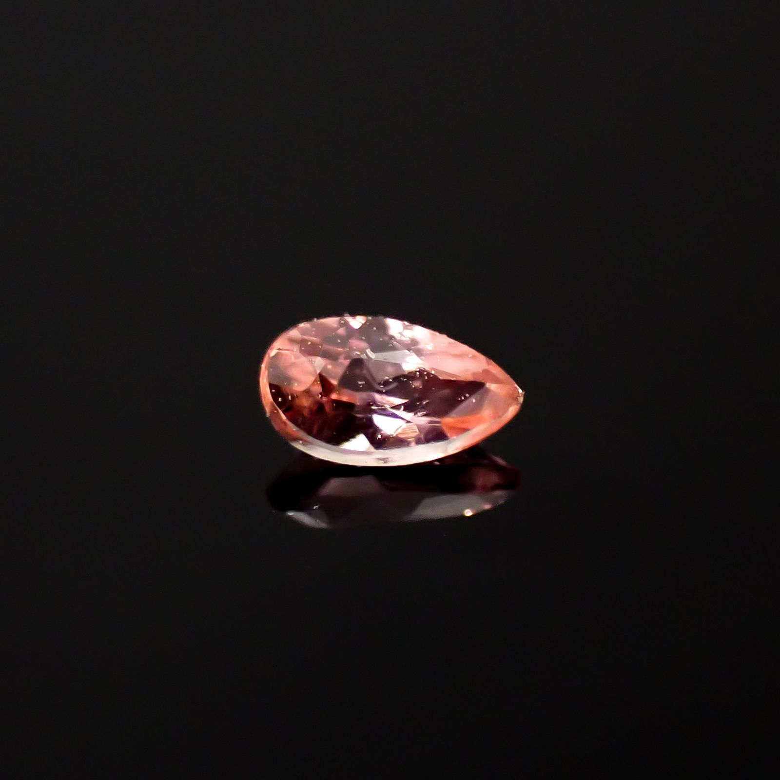 ヴェイリネナイト パキスタン産 0.046ct[240929183]2.9x1.7mm前後