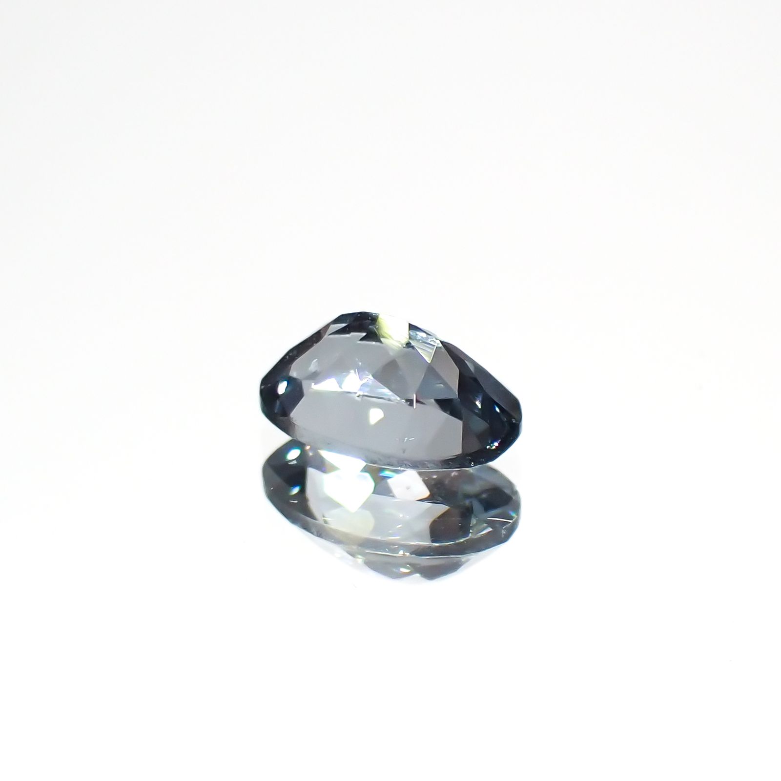 グレースピネル タンザニア産 0.54ct[230421541]5.8x3.9mm前後