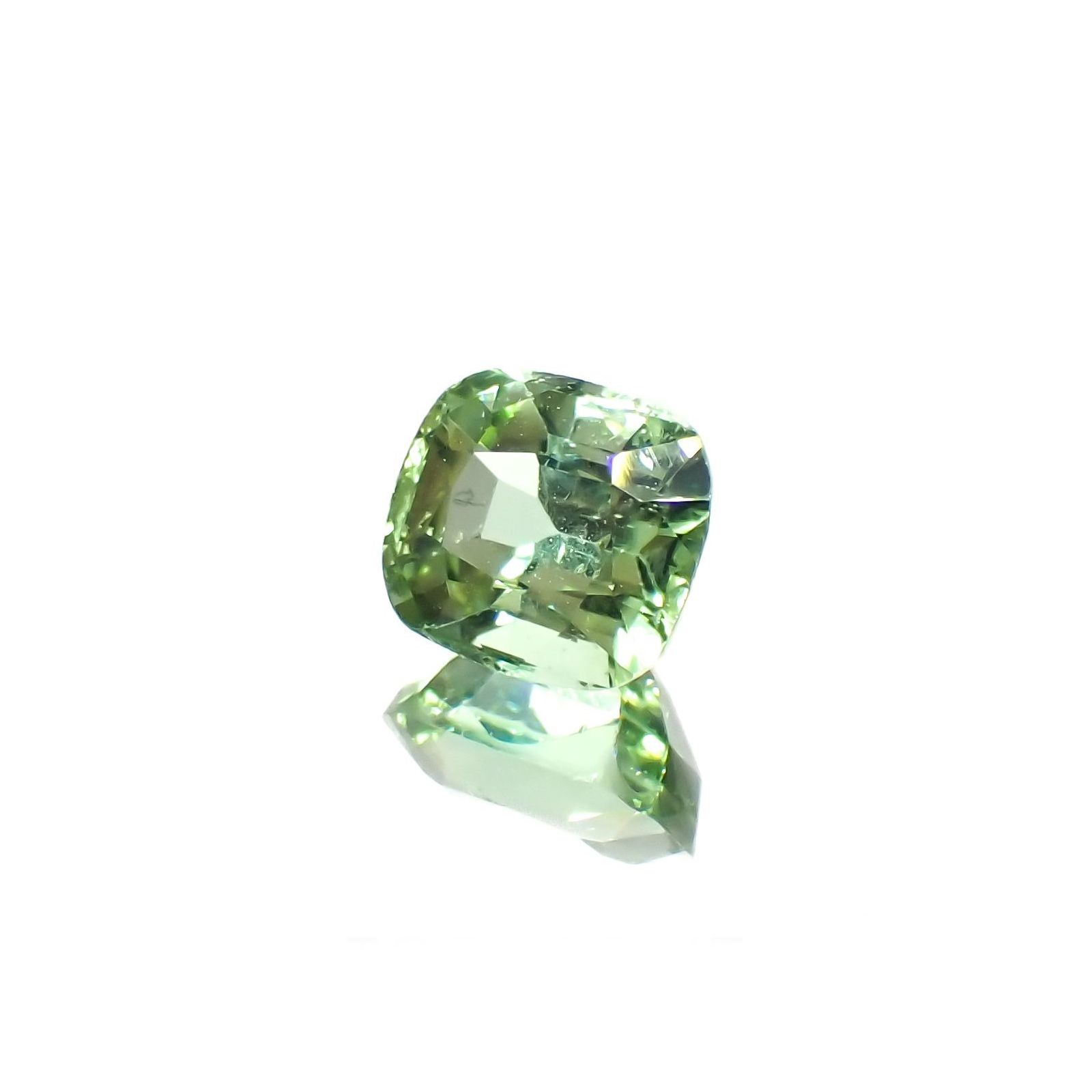 ミントトルマリン(宝石名トルマリン)アフガニスタン産 識別済 1.42ct / 6.9x6.1mm前後 [260320978]