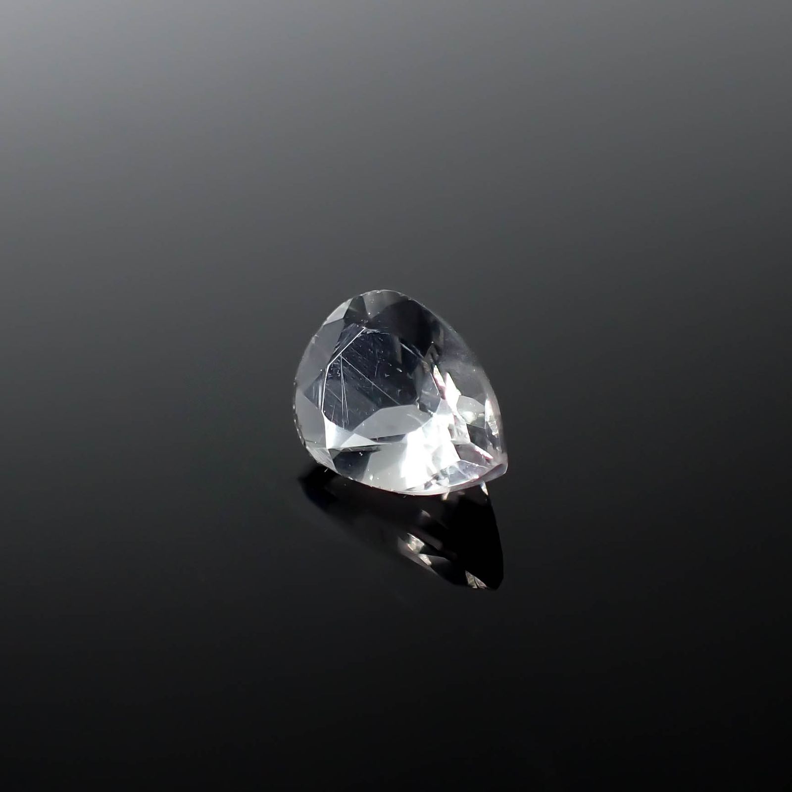 フローライト フルオレッセンス イギリス・ロジャリー鉱山産 1.02ct[240326598]7.7x5.4mm前後