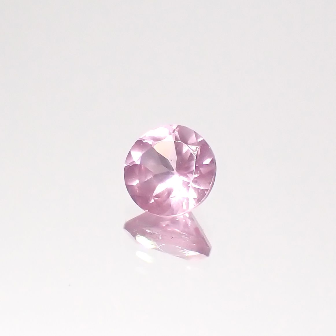 シルキーピンクスピネル タンザニア産 0.53ct[231224954]5x5mm前後