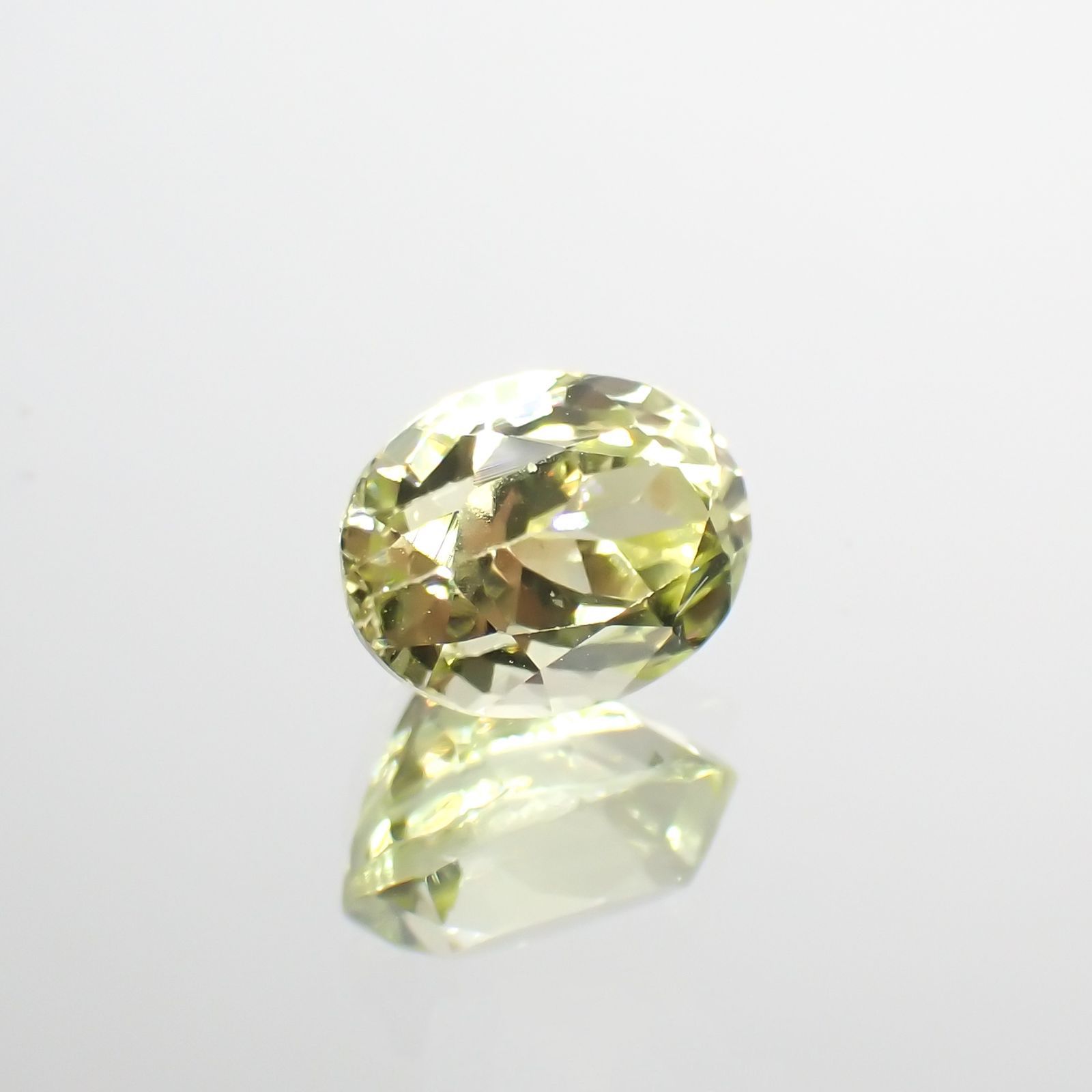 シリマナイト(宝石名シリマナイト)インド産 1.73ct 識別済[211113694]7.8x6mm前後