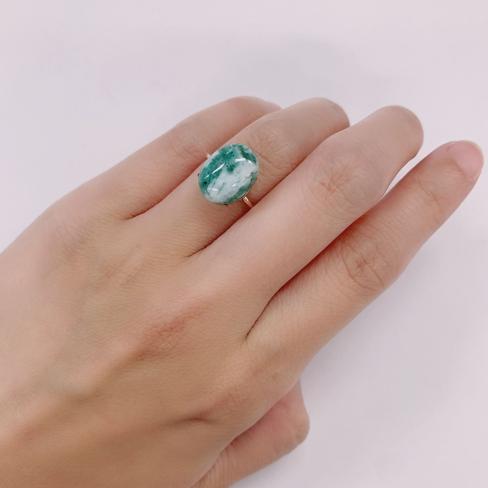マトリックスエメラルド(エメラルドインクォーツ/フェルドスパー) ブラジル産 5.00ct[210812268]12.9×10.1mm前後