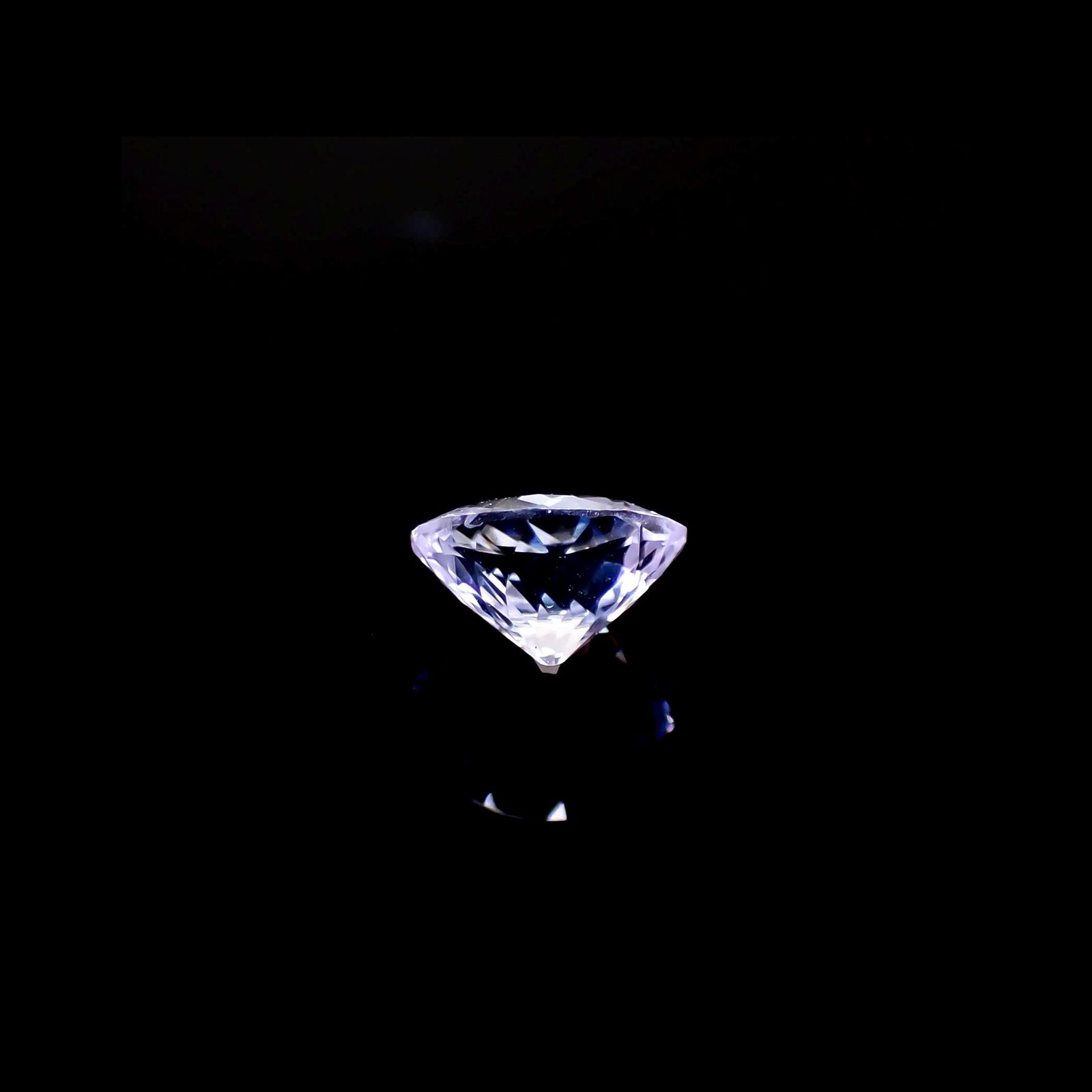 ファンシーカラーサファイア スリランカ/マダガスカル産 0.89ct [250329995]6.1x5.7mm前後