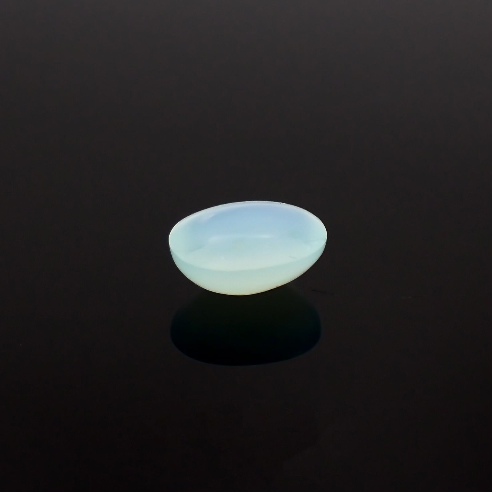 ブルーオパール ペルー産 1.45ct / 8.9x7mm前後 [230220675]