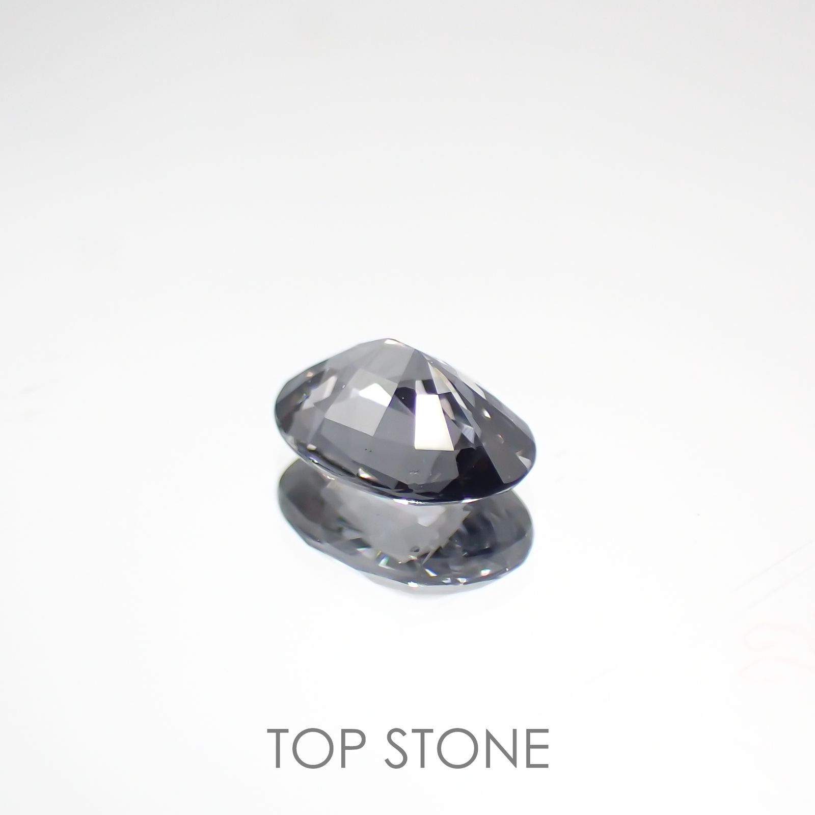プラチナスピネル ビルマ産 ルース 0.73ct[210611370]6.9×5mm前後