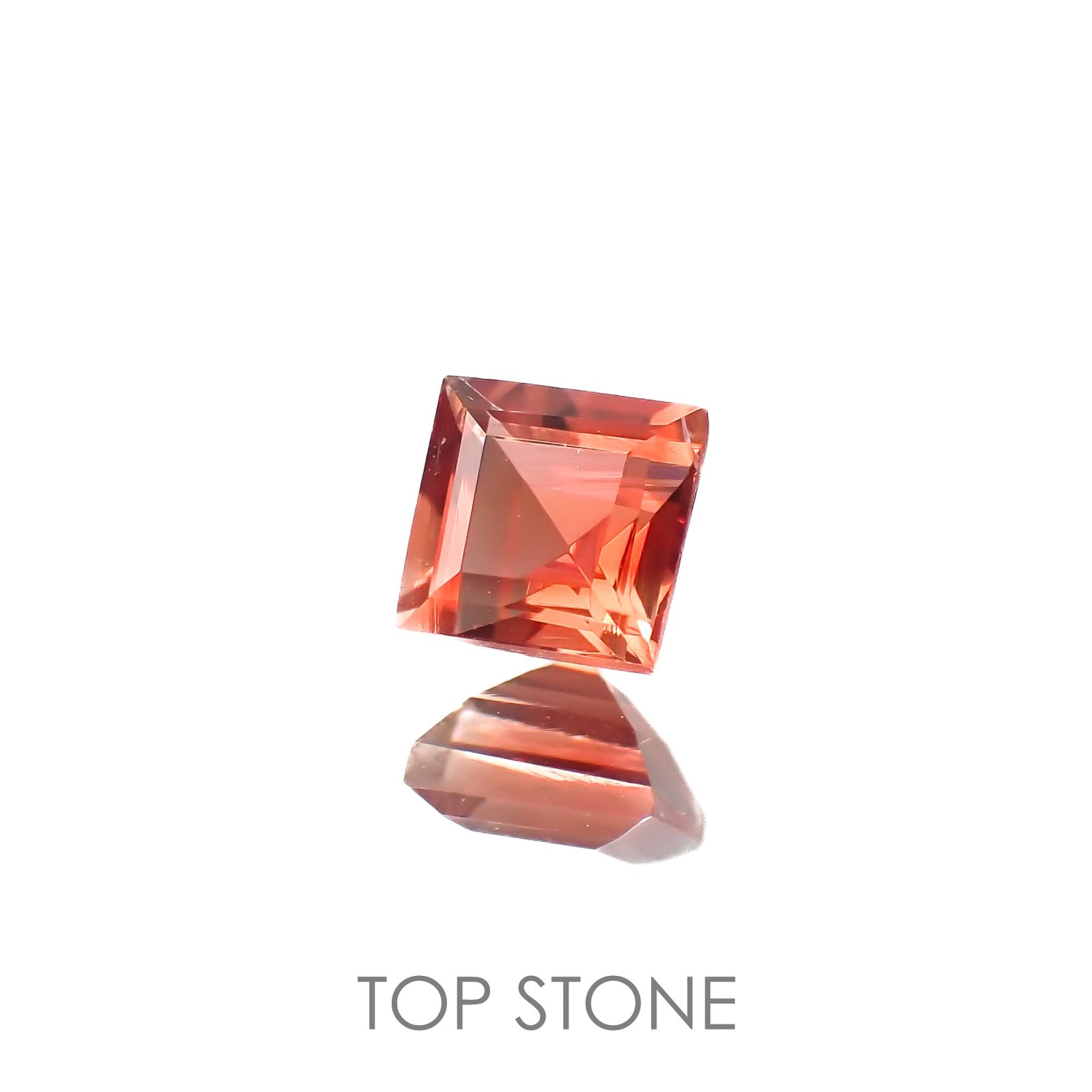 レッドラブラドライト(宝石名ラブラドライト)エチオピア産 0.48ct 識別済[221018260]4.4x4.4mm前後