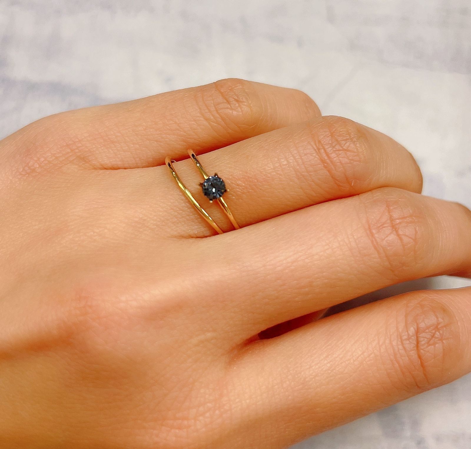 グレイッシュブルースピネル(宝石名スピネル)ビルマ産 0.22ct 識別済[220113918]3.8x3.8mm前後
