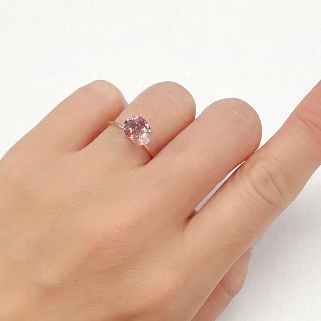 ファイヤークォーツ ナイジェリア産 1.56ct[240326719]8.8x6.9mm前後