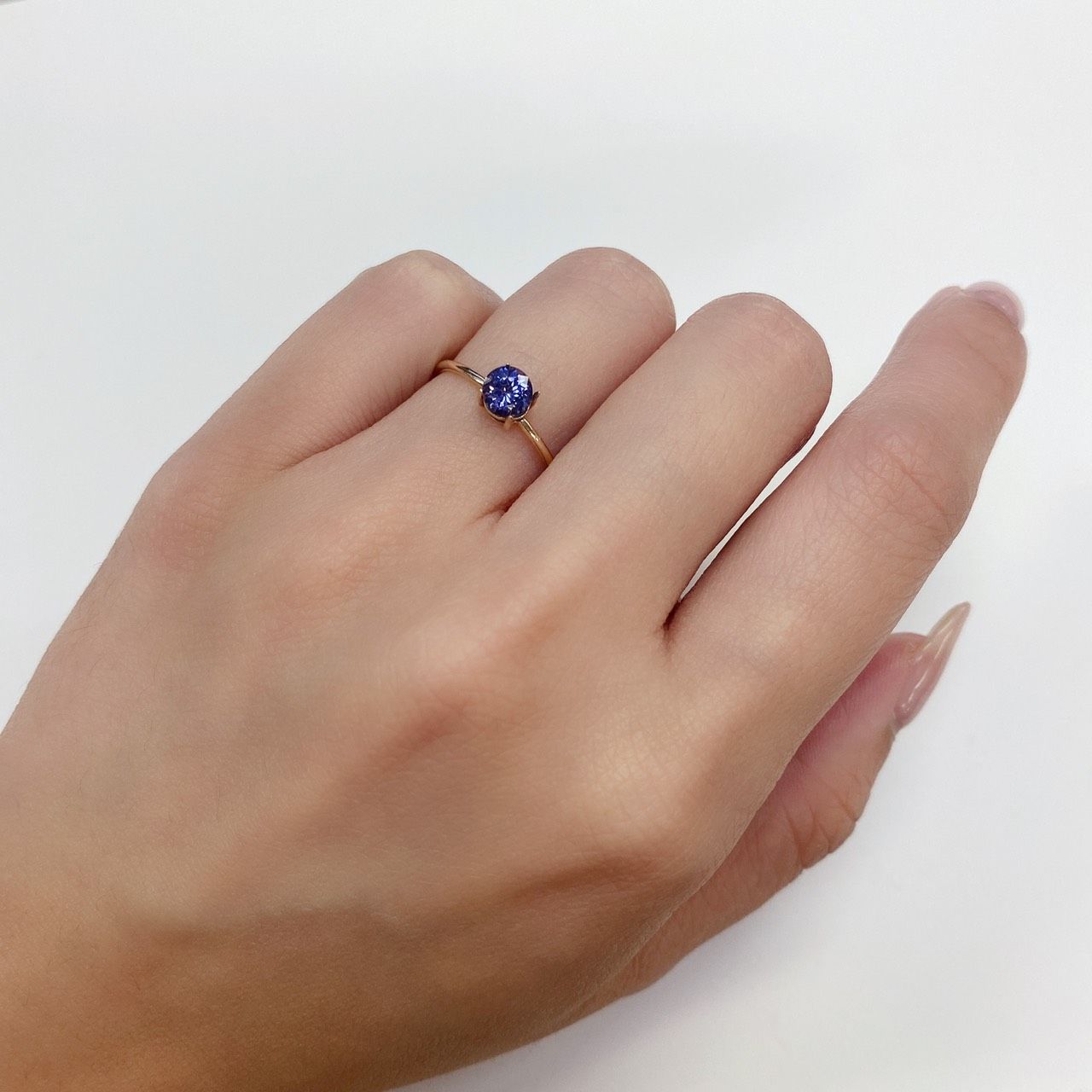 ラベンダースピネル ビルマ産 ルース 0.51ct[210811120]4.9×4.9mm前後