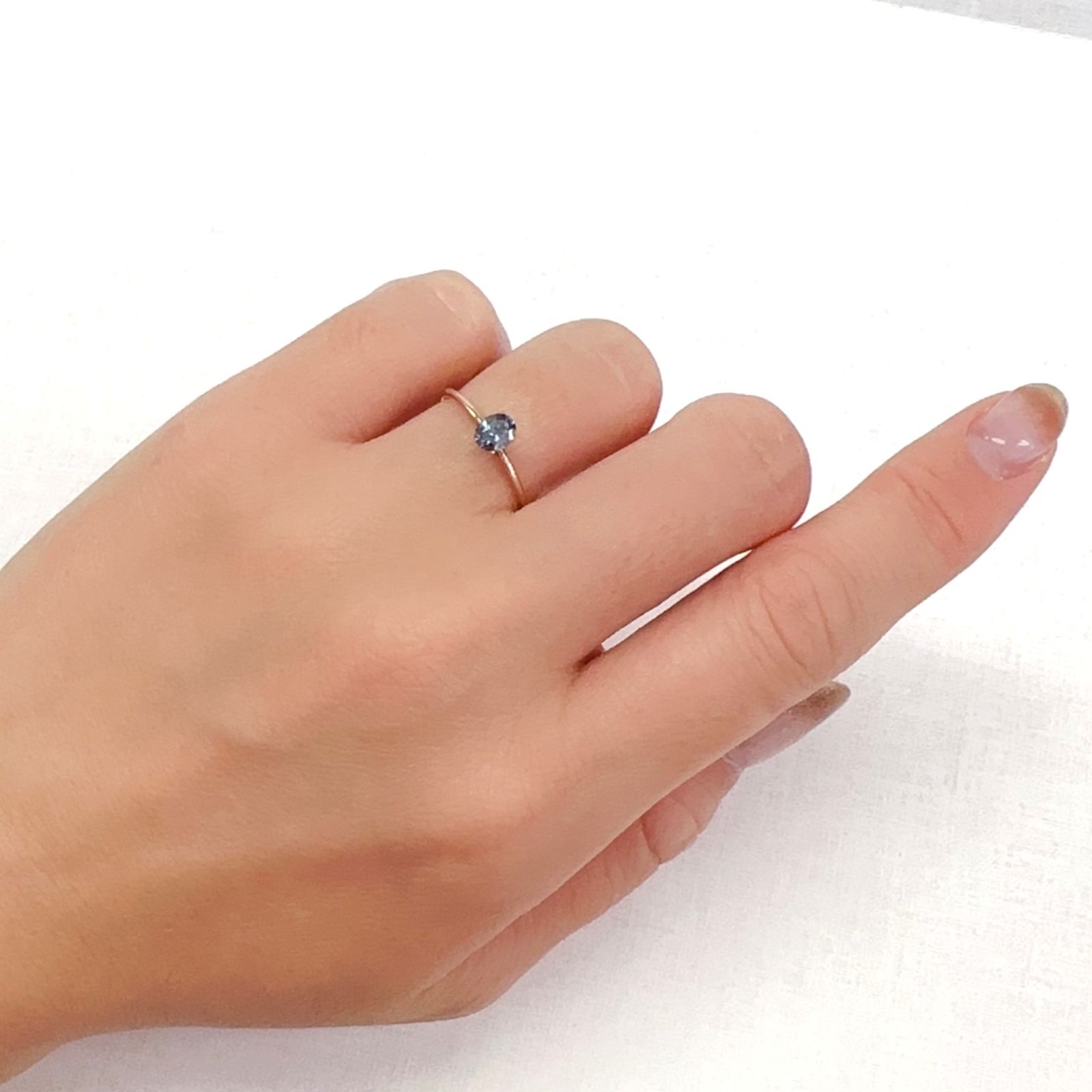 ベキリーブルーガーネット（カラーチェンジガーネット アレキタイプ） マダガスカル・ベキリー産 0.35ct[230923546]4.9x3.8mm前後