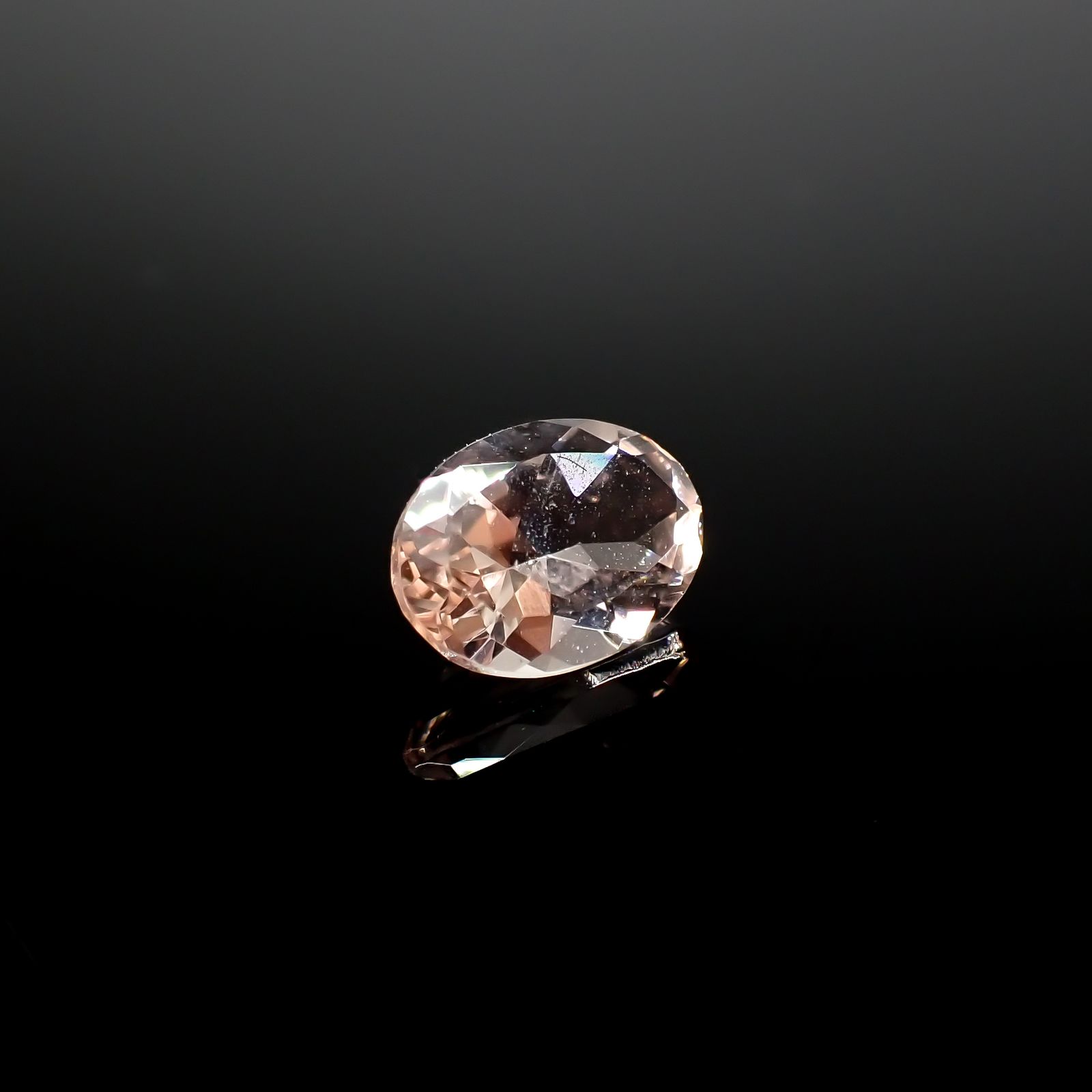 モルガナイト モザンビーク/ブラジル産 0.74ct[240326783]7.1x5.2mm前後