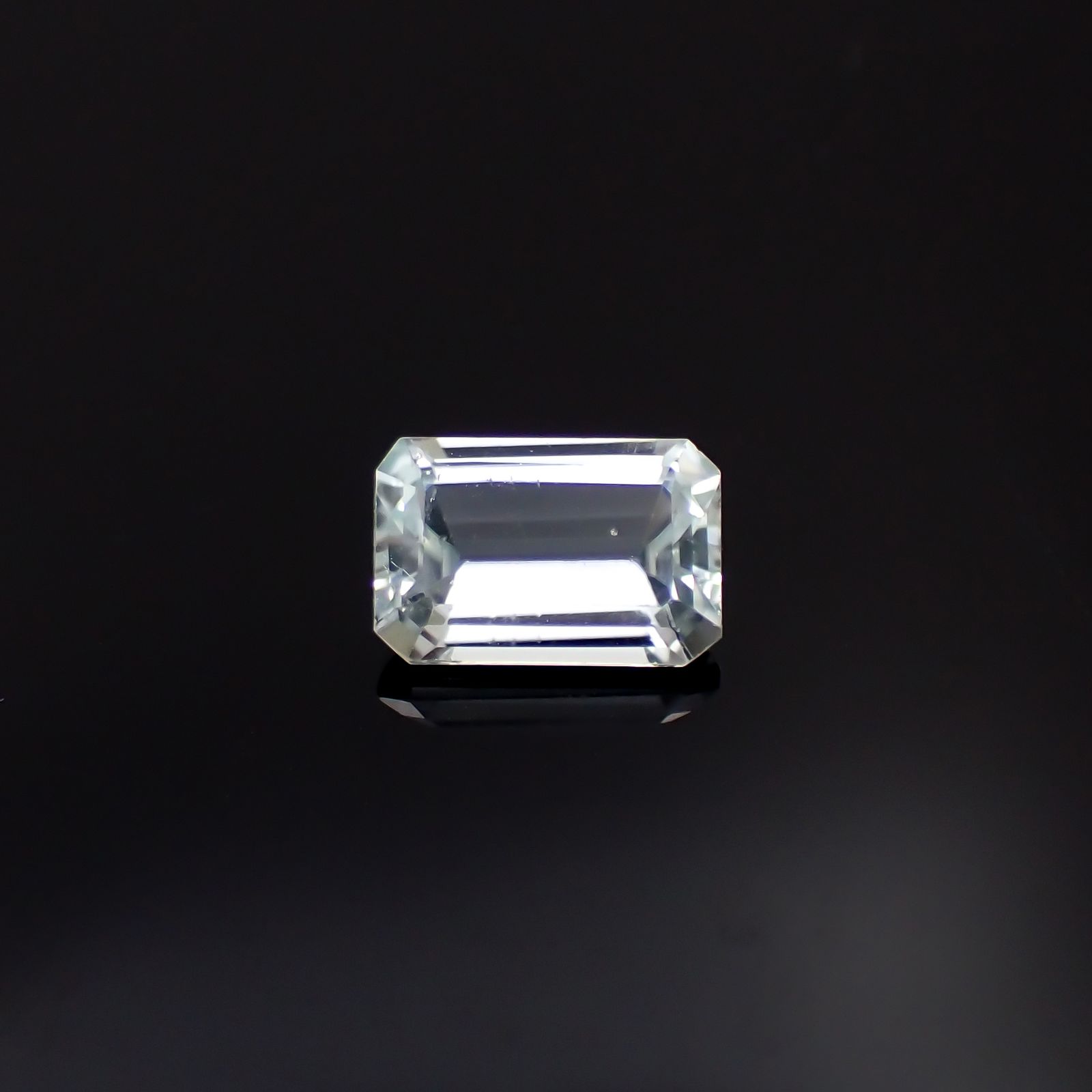 モンテブラサイト(宝石名モンテブラサイト)マダガスカル産 1.082ct ソ付(日独)[240125401]7.66x5.10mm前後