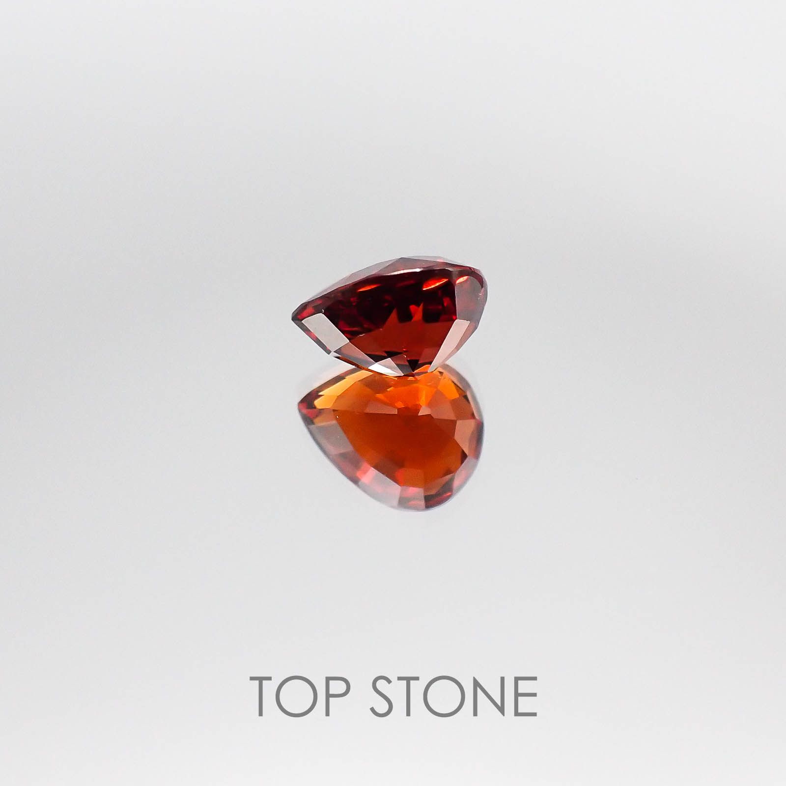 アルマンディンスペサルティンガーネット マダガスカル産 ルース 2.75ct[20073708]8.9×7.3mm前後