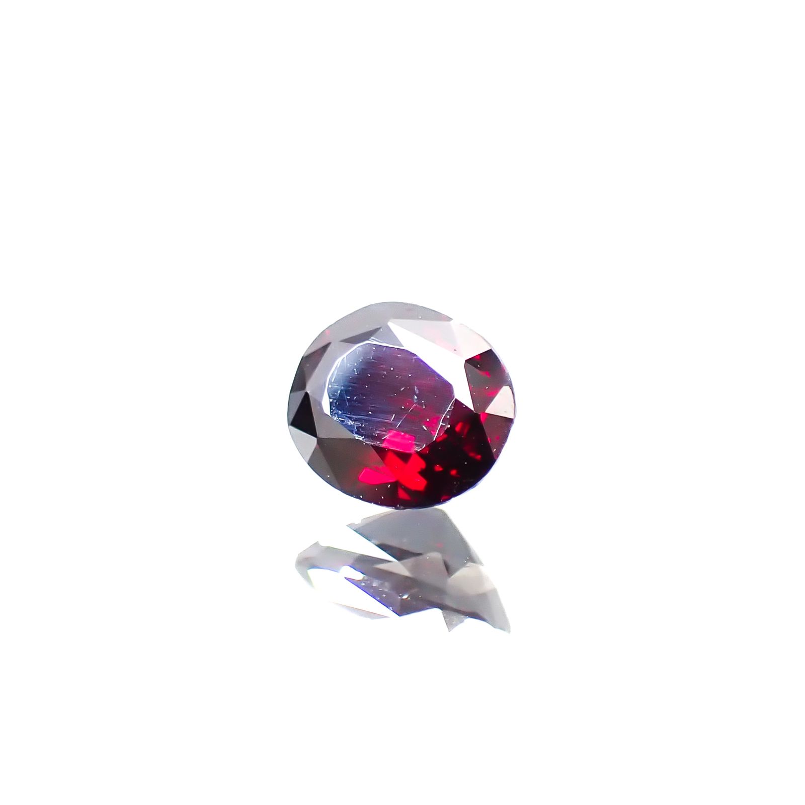 キュープライト単結晶(宝石名キュープライト)コンゴ民主共和国産 1.063ct ソ付(彩珠)[250330093]5.5x4.7mm前後