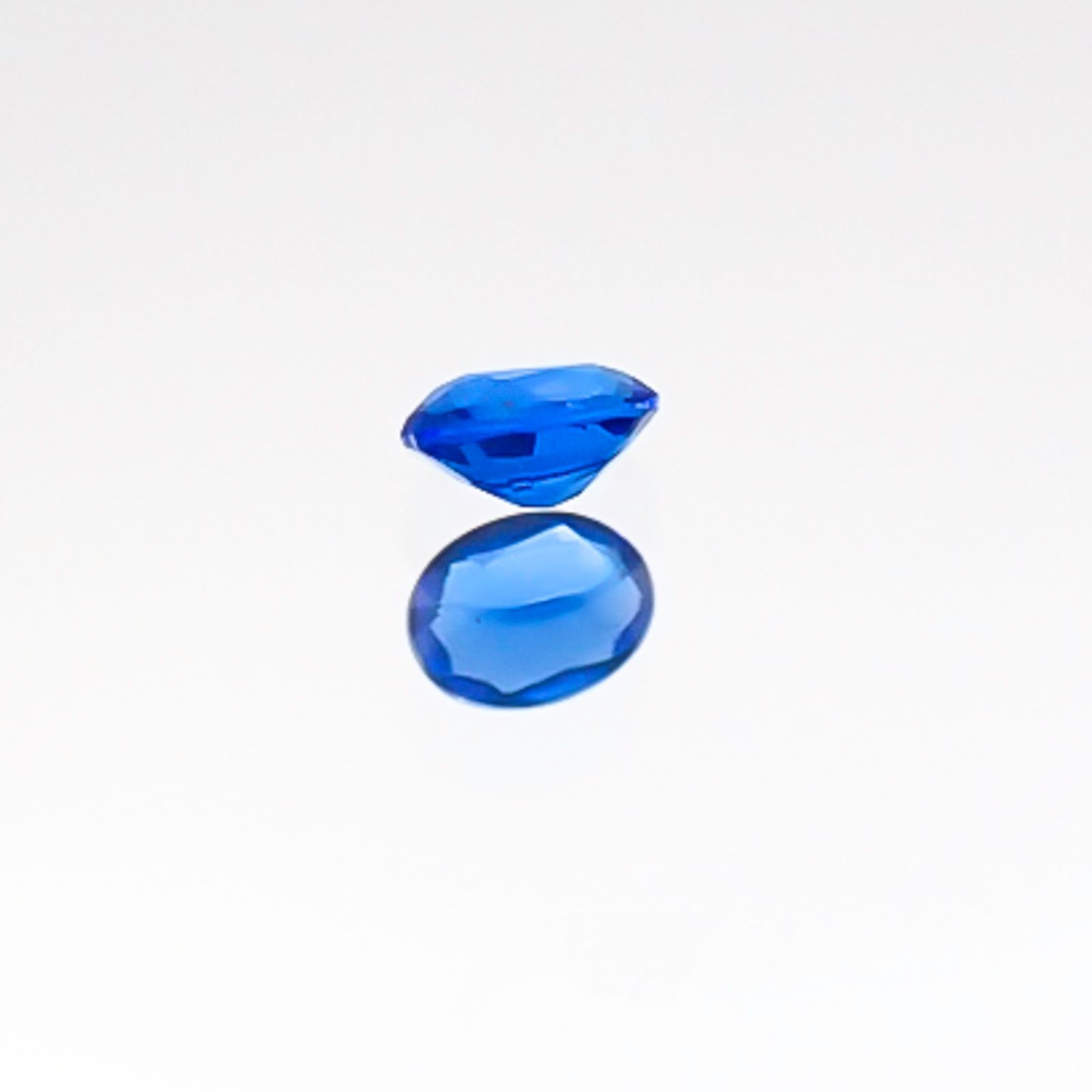 アウイナイト ドイツ産 ルース 0.03ct[20106498]2.4×1.8mm前後