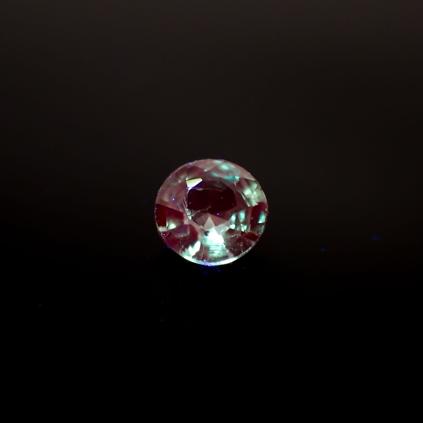 アレキサンドライト ブラジル産/EmeraldMains社製 0.16ct[240427157]3.4x3.4mm前後