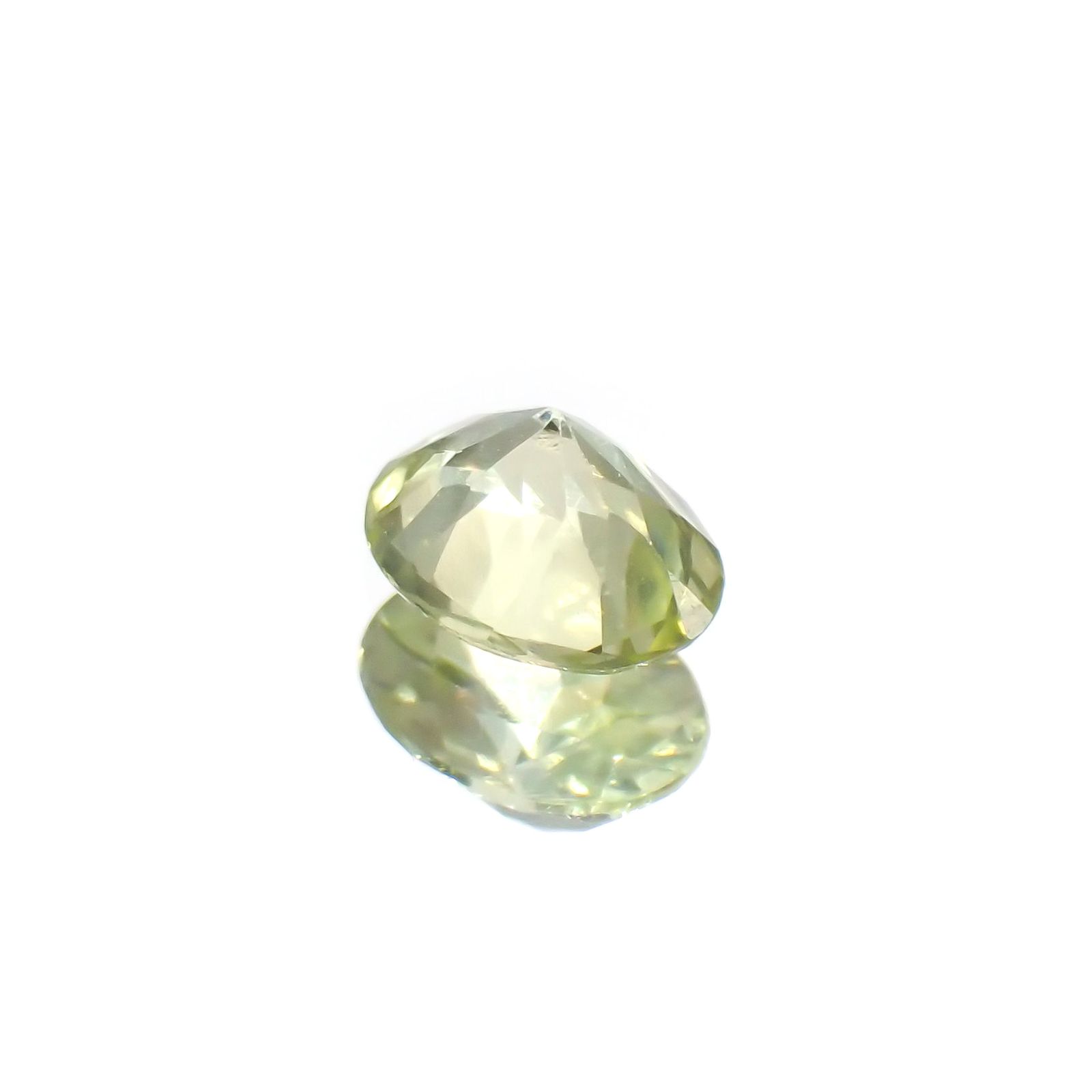 パロットクリソベリル(宝石名クリソベリル)インド産 0.47ct 識別済[220114510]5.2x4.1mm前後