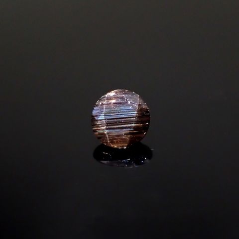 レインボースキャポライト ブラジル産 0.42ct [240326857]4.9x4.9mm前後