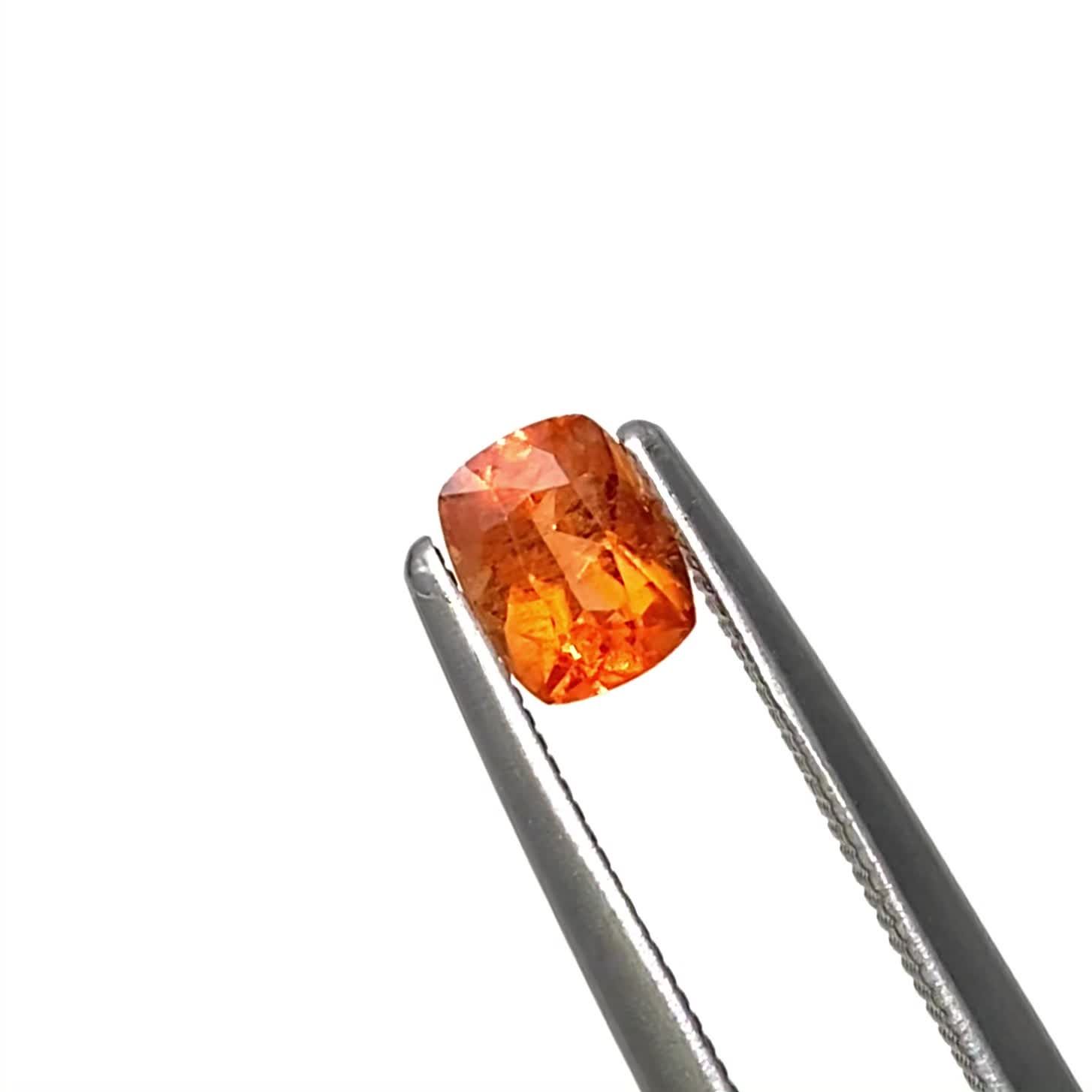 トリプライト(宝石名トリプライト)ブラジル産 識別済 0.54ct / 5.2x4mm
