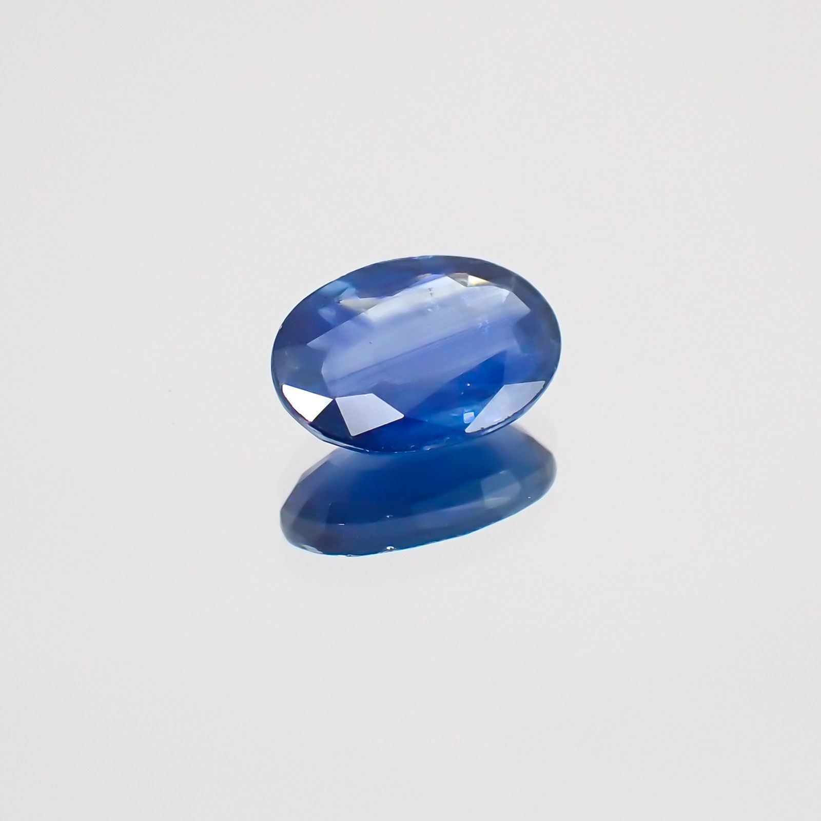 サファイア(宝石名サファイア)マダガスカル/スリランカ産 1.2ct 識別済[231124315]8x6mm前後
