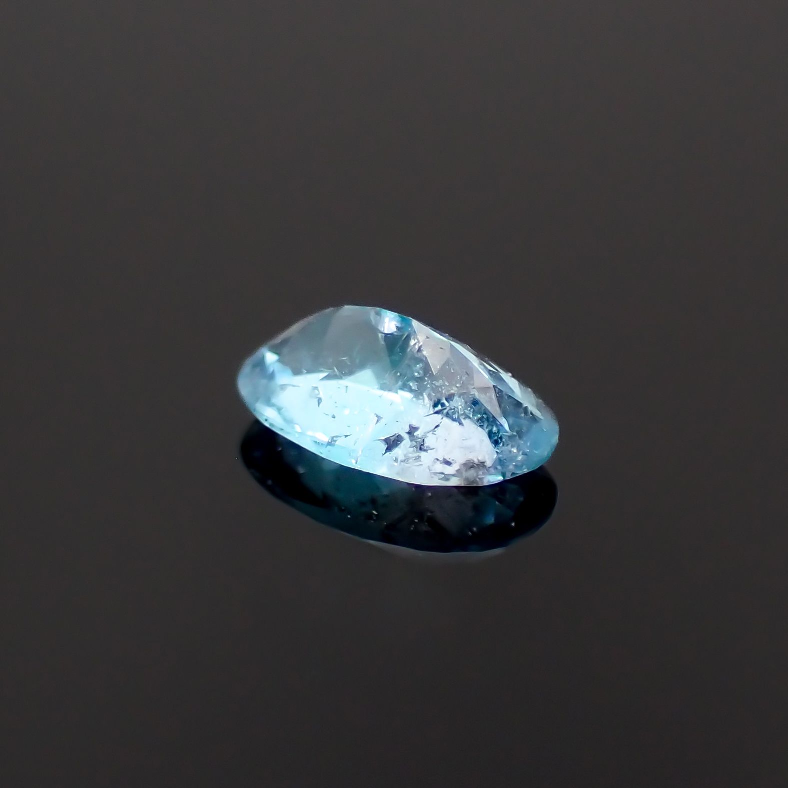 バイカラーパライバトルマリン(宝石名トルマリン/別名パライバ・トルマリン)ブラジル産 0.34ct GIA鑑付[231023683]5.93x3.62mm前後