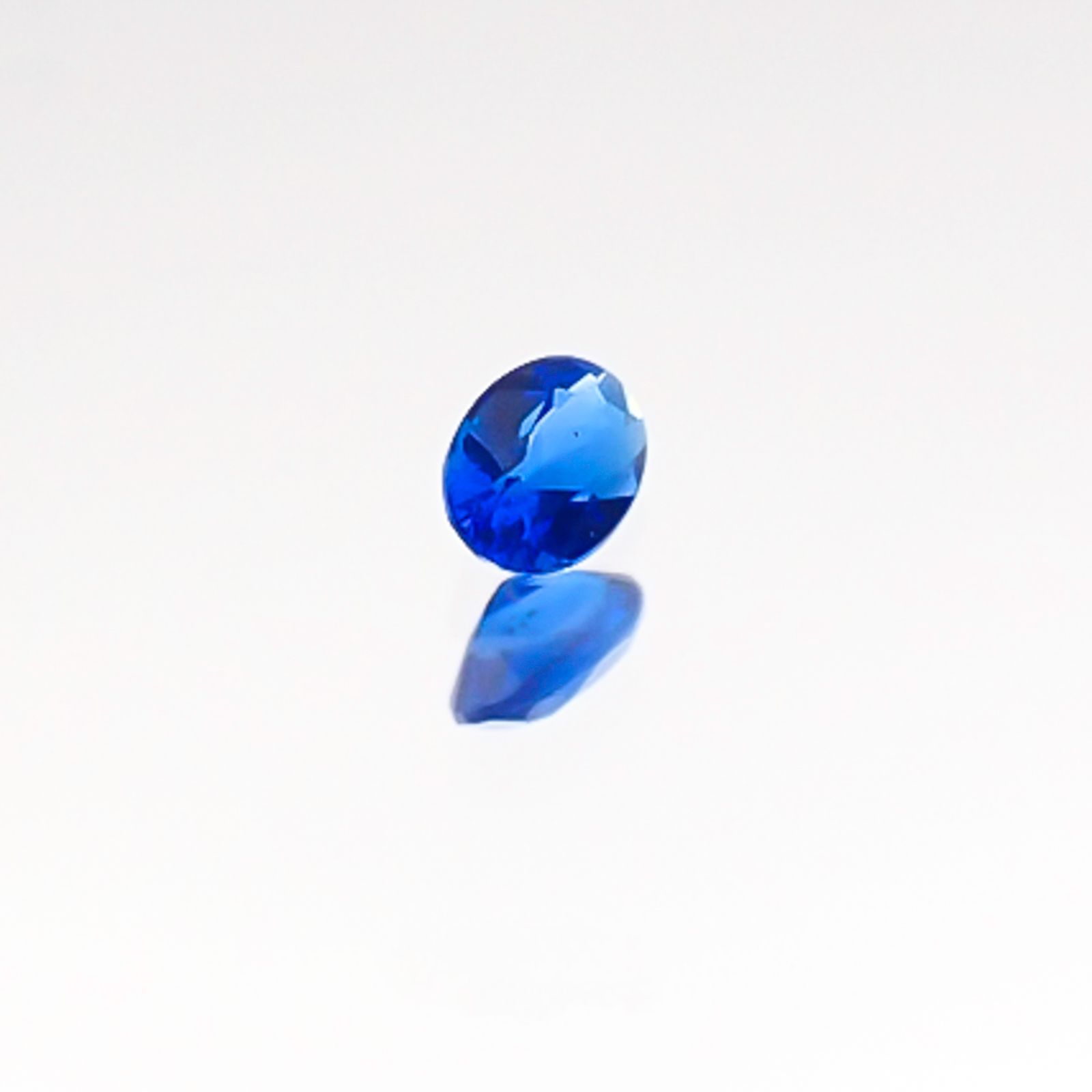 アウイナイト ドイツ産 ルース 0.03ct[20106498]2.4×1.8mm前後