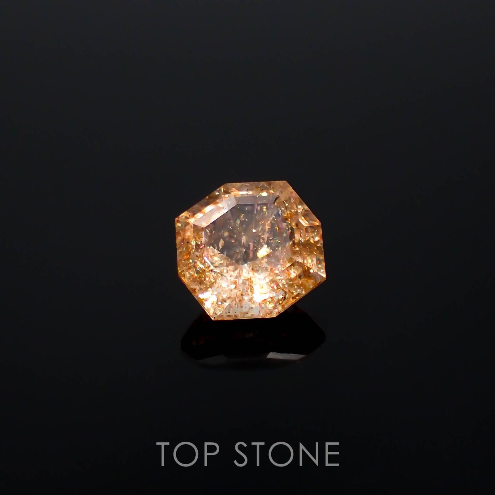 ◇カスタムカット◇イリュージョンサンストーン タンザニア産 0.79ct[230320955]6.3x6.1mm前後