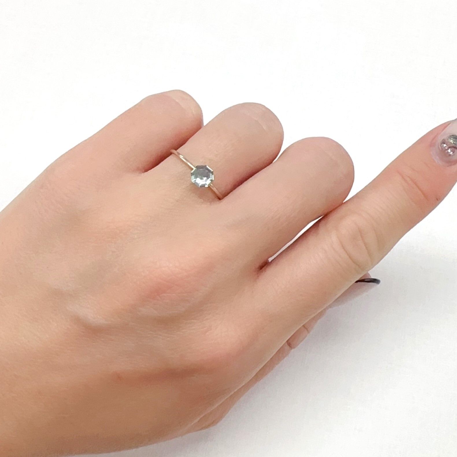◇オクタゴンカット◇モンタナサファイア アメリカ・モンタナ州産 0.48ct[240326402]5x5mm前後