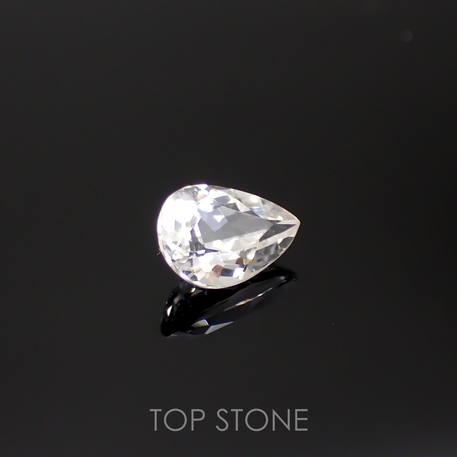 フェナカイト(宝石名フェナカイト)マダガスカル産 1.18ct 識別済[220817209]8.6x6mm前後