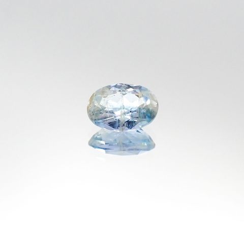 ジェレメジェバイト(宝石名エレメジェバイト)ナミビア産 0.759ct ソ付(彩珠)[220817285]6.9x4.9mm前後