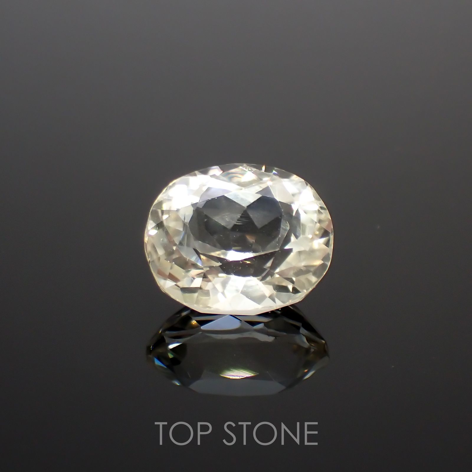 イエロースポジュミン(宝石名スポジュミン)アフガニスタン産 5.46ct 識別済[211113706]11.5x9.8mm前後