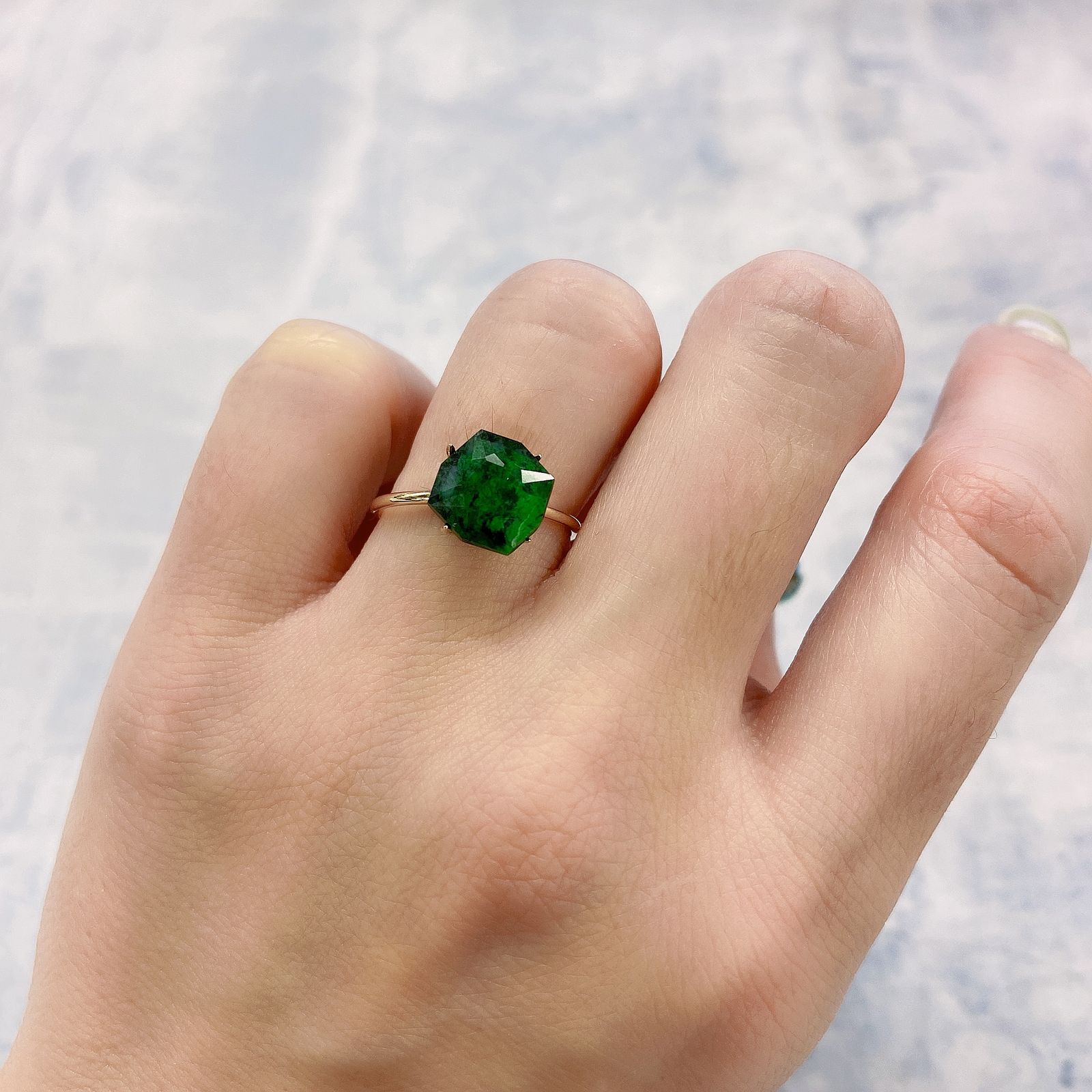 モーシッシ ビルマ産 2.66ct[220114188]9.2x9.1mm前後