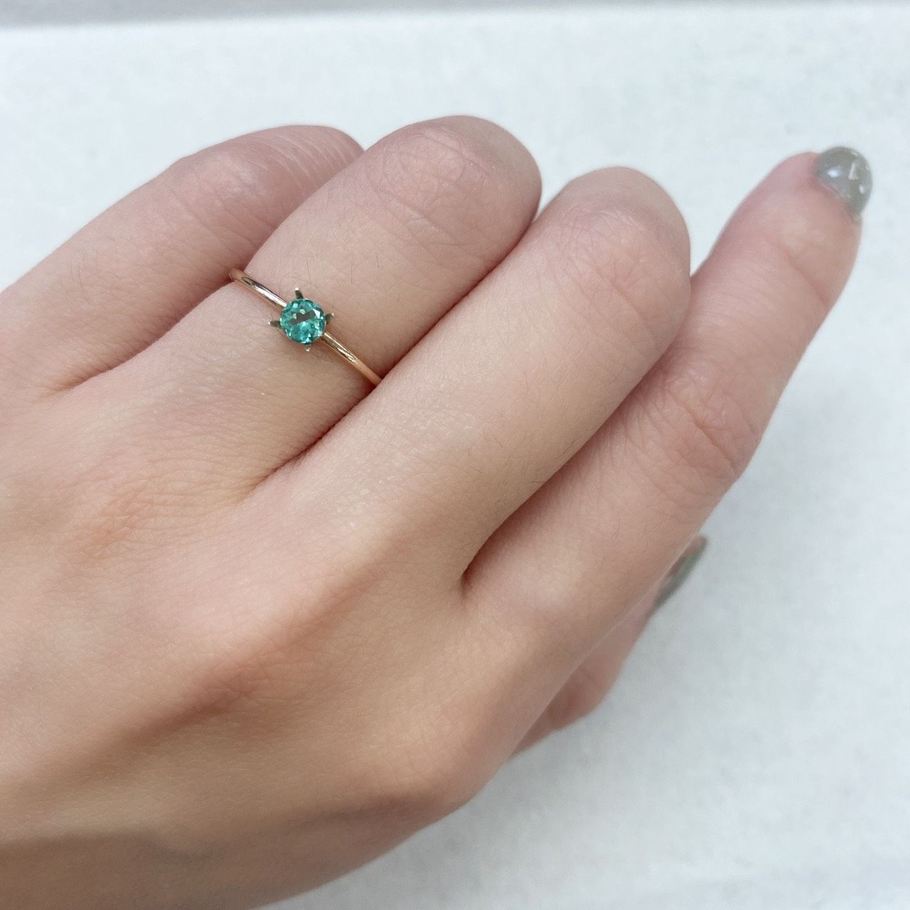 エメラルド(宝石名エメラルド) コロンビア産 0.16ct 識別済[210913162]3.7×3.7mm前後