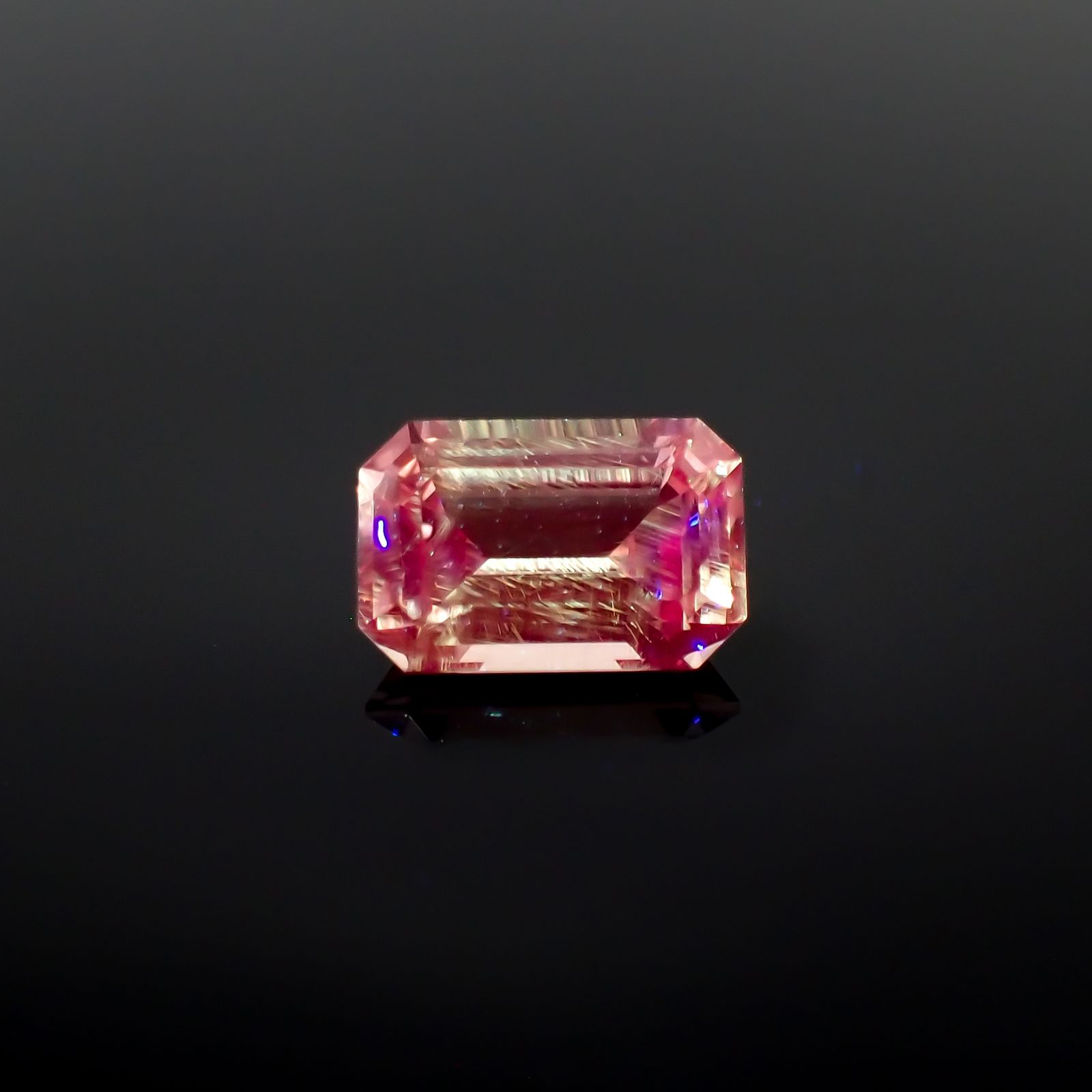 ドラゴンガーネット タンザニア産 1.30ct[230722950]7.5x5mm前後