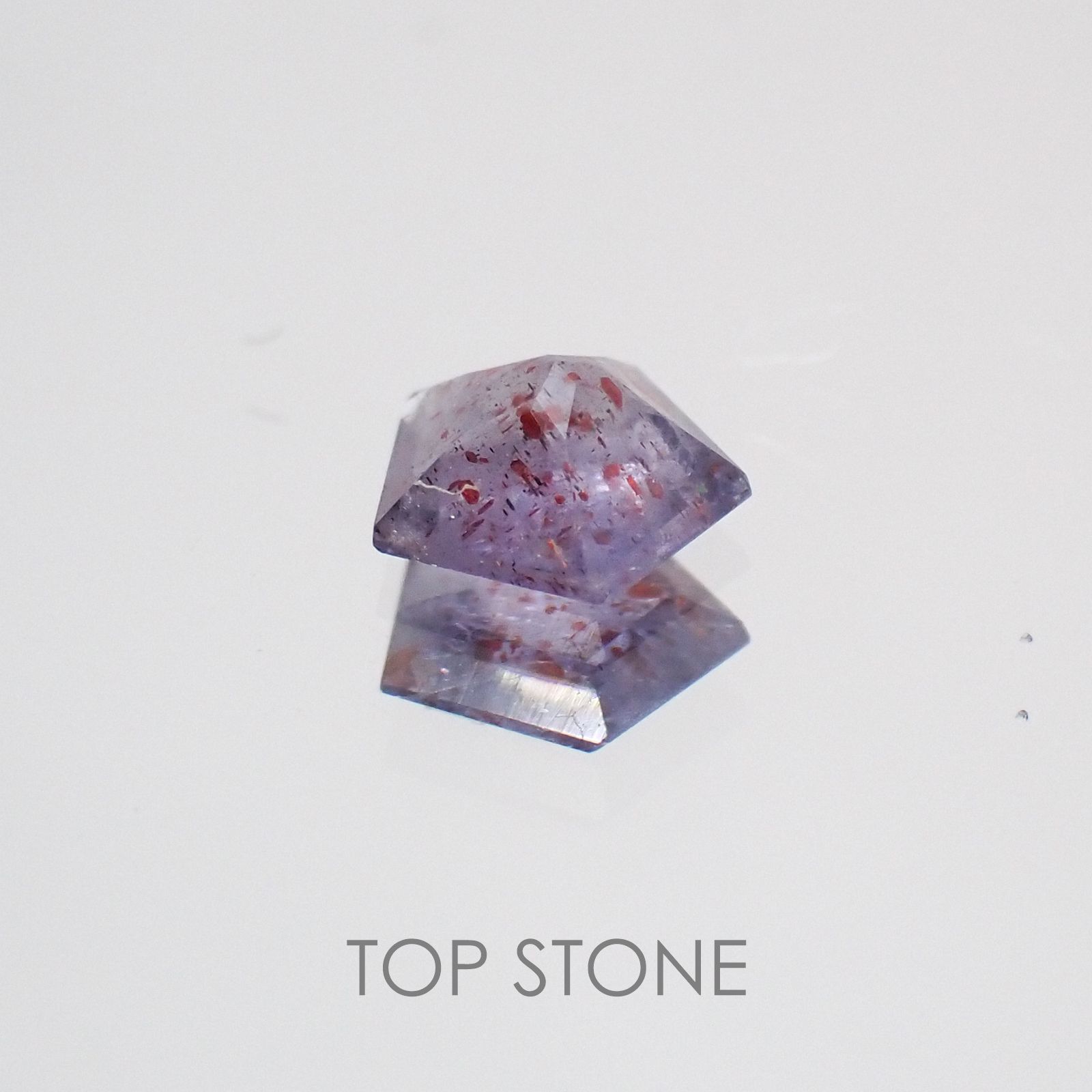◇ペンタゴンカット◇ブラッドショットアイオライトSA インド産 ルース 0.15ct[210210077]3.9×4.1mm前後
