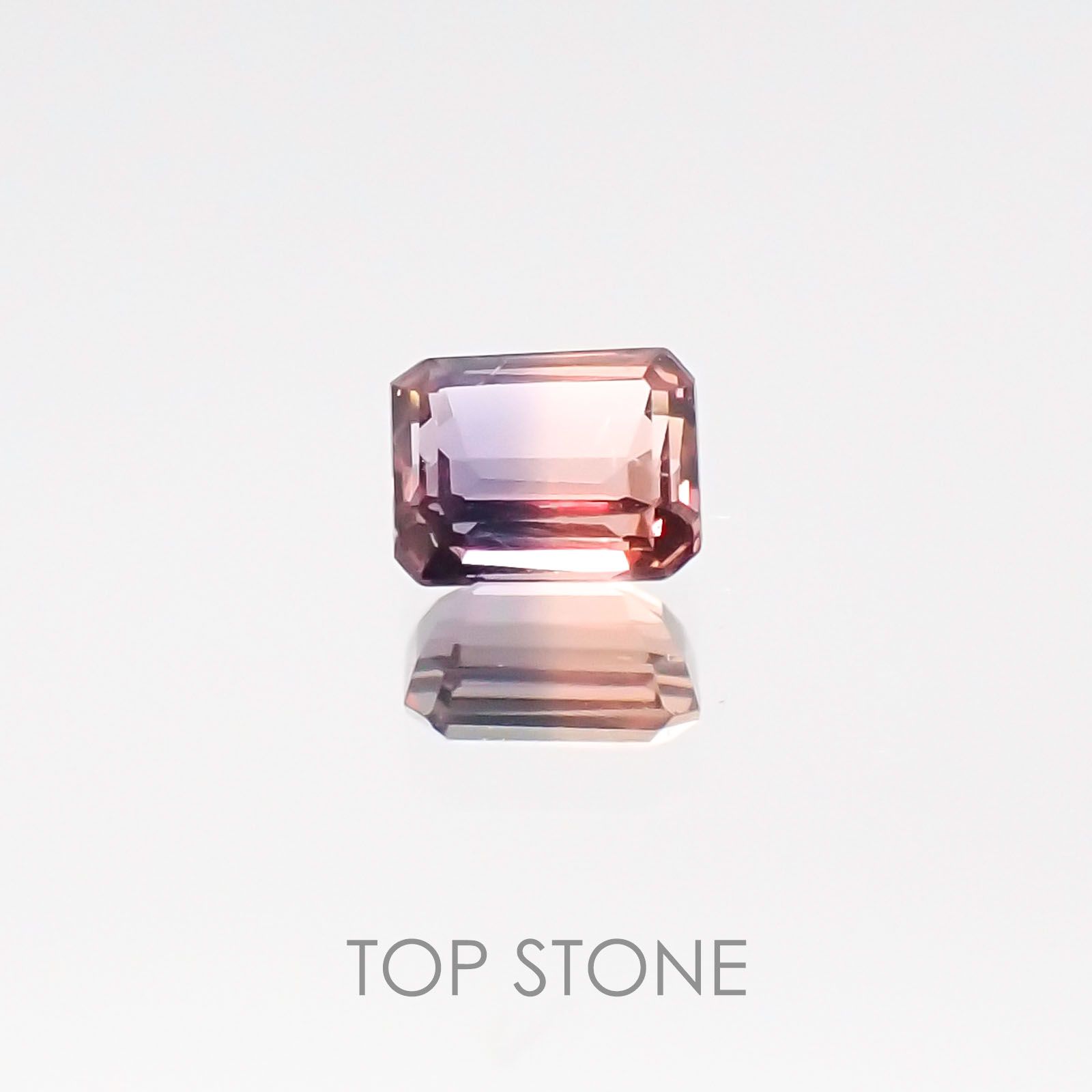 バイカラーサファイア タンザニア産 ルース 0.19ct[20106706]3.4×2.7mm前後