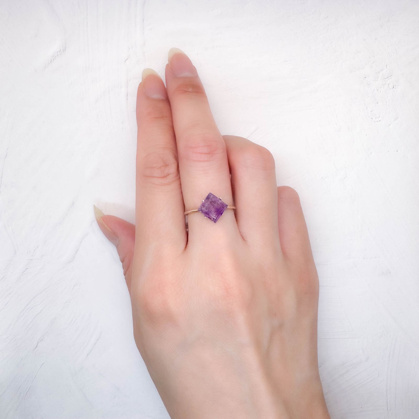 ◇リバーシブル◇アメジストエレスチャル ブラジル産 2.05ct [250730858]7.7x7.5mm前後