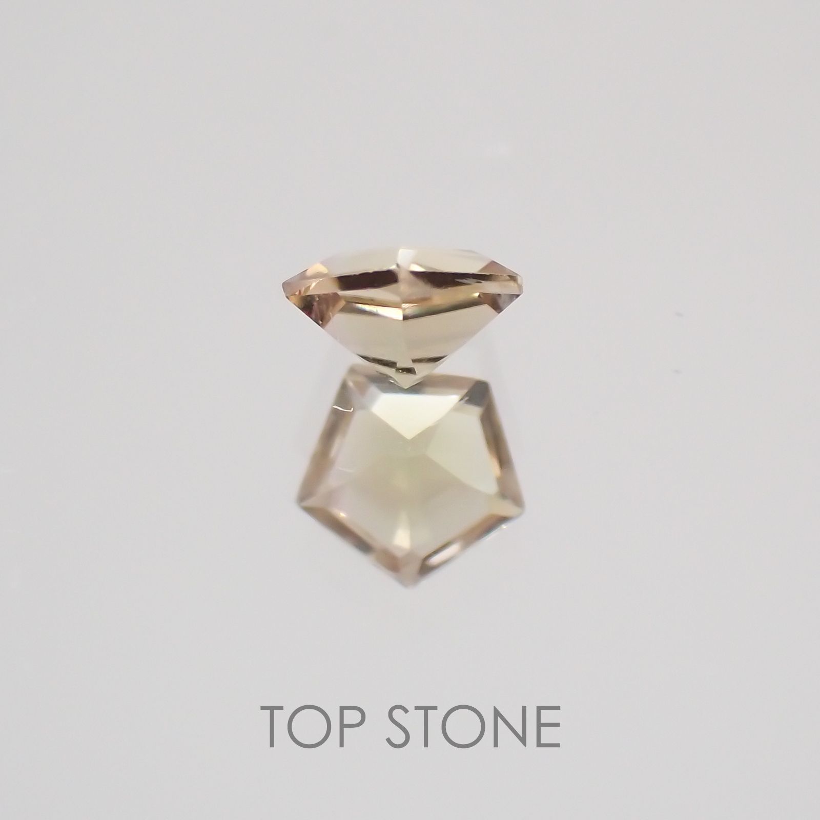◇ペンタゴンカット◇バイカラートルマリンSA ブラジル・アフリカ産 ルース 0.11ct[21019138]3.1×3.1mm前後