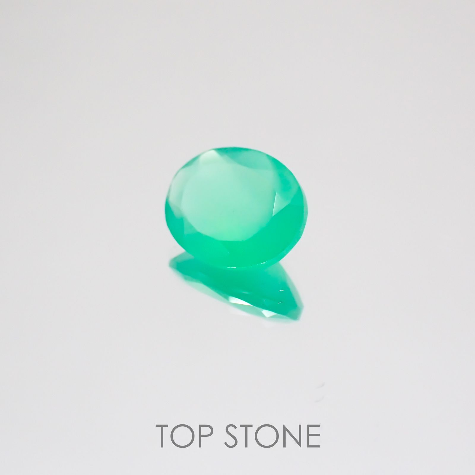 グリーンオパール 南アフリカ産 ルース 1.46ct[210510760]9×7mm前後