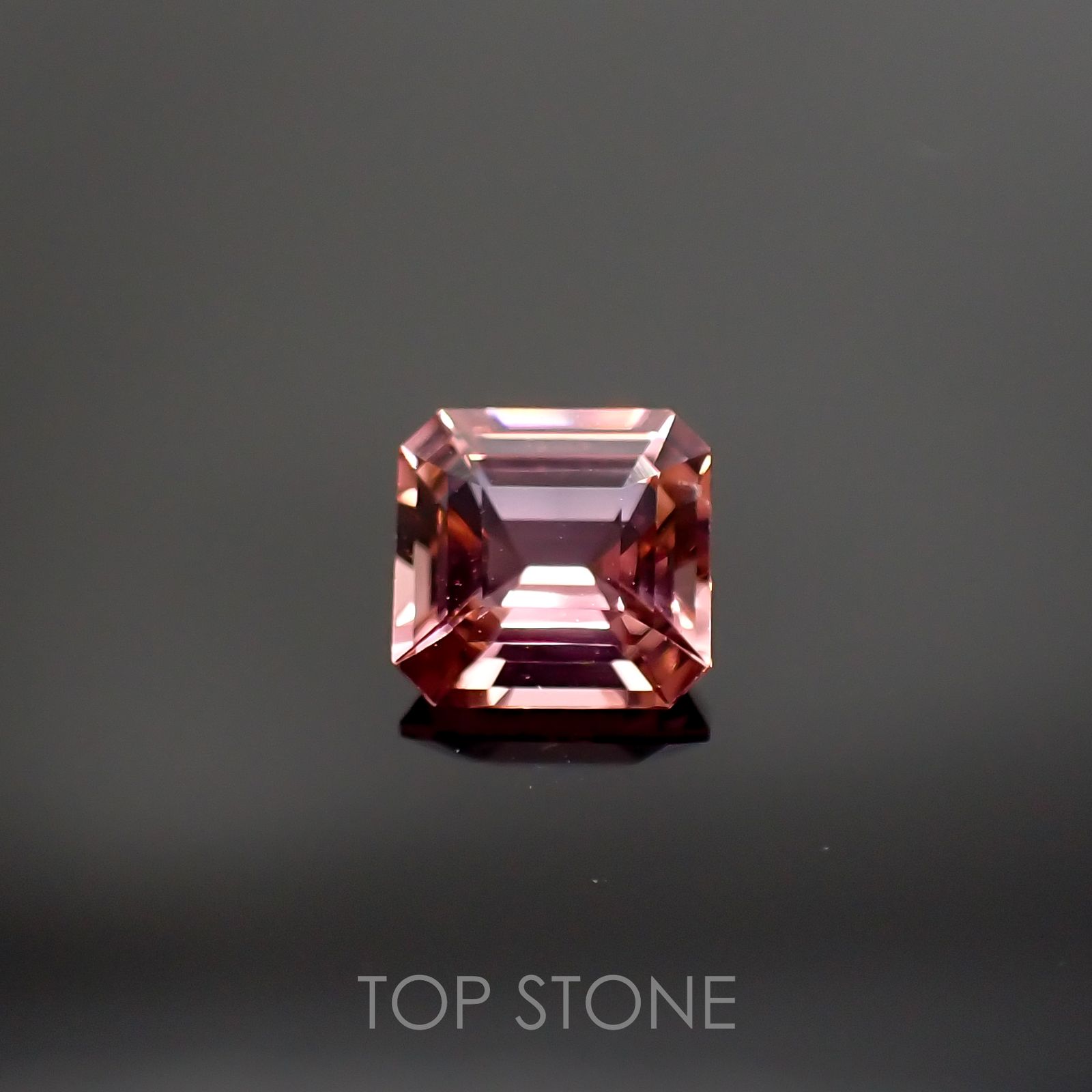 ピンクトルマリン パパラチャカラー(宝石名ピンク・トルマリン) ルワンダ産 1.746ct ソ付(彩珠)[210711637]7.6×7.3mm前後