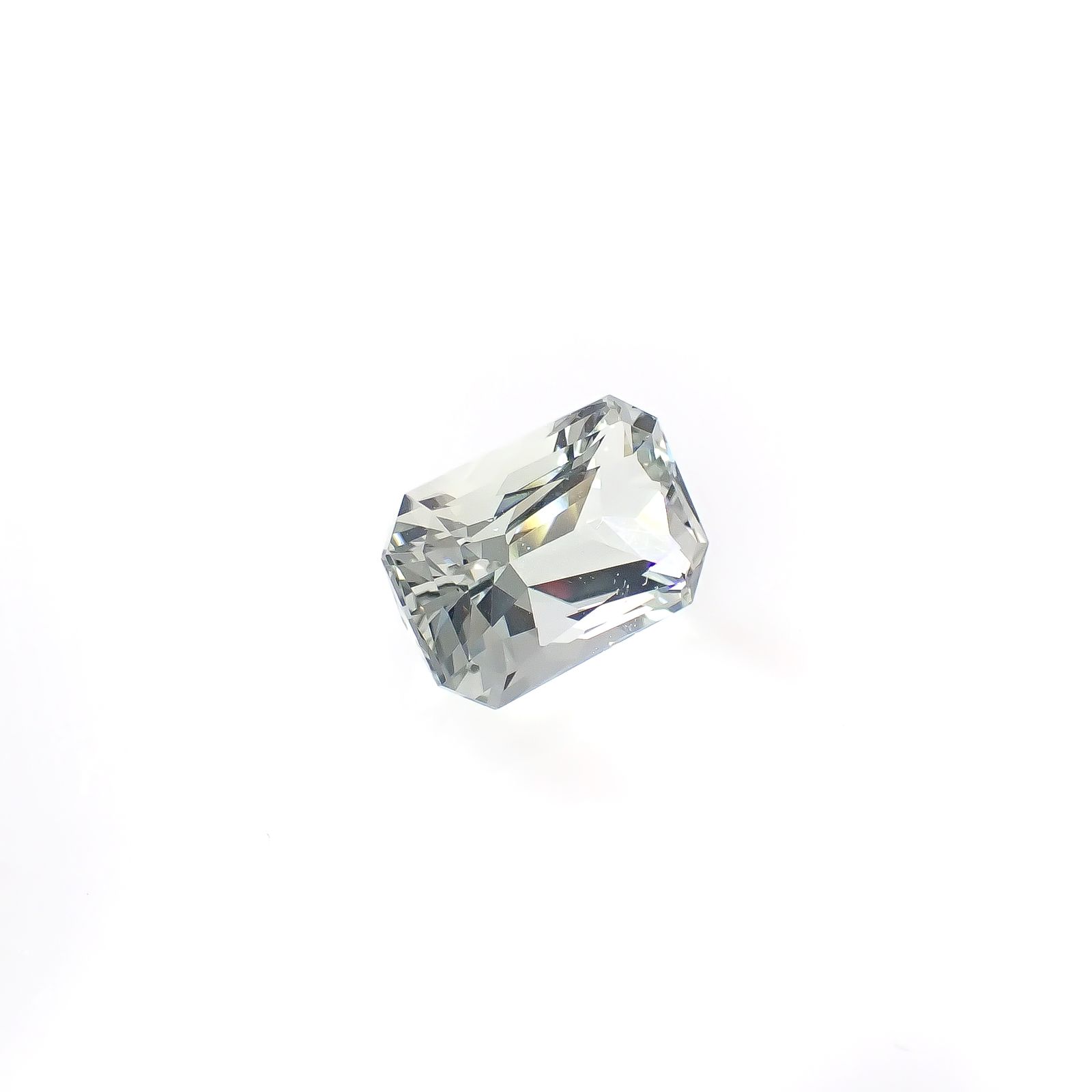 オリゴクレース(宝石名オリゴクレース)ケニア産 4.70ct 識別済