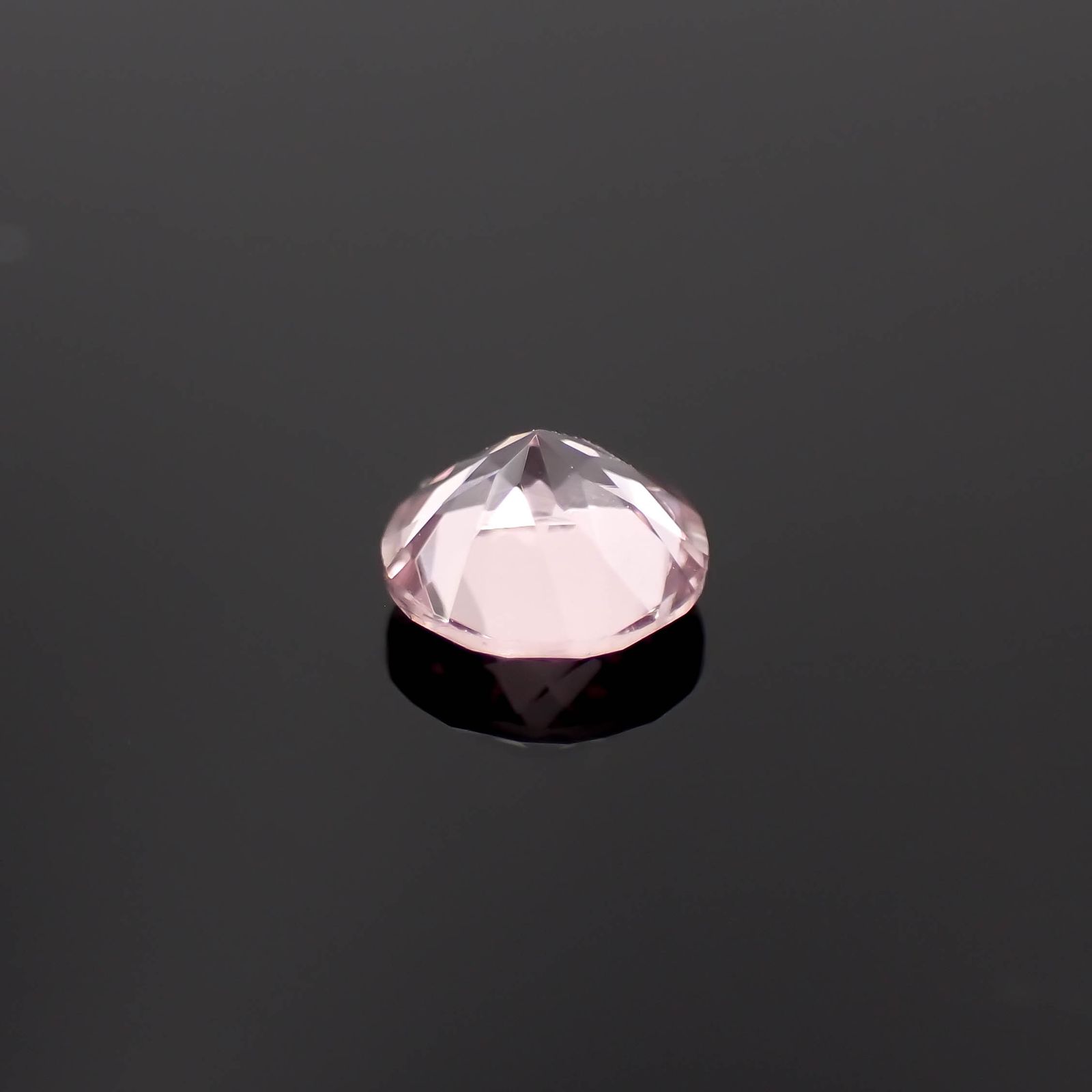 ドラゴンガーネット タンザニア産 0.51ct[230421461]4.6x4.6mm前後