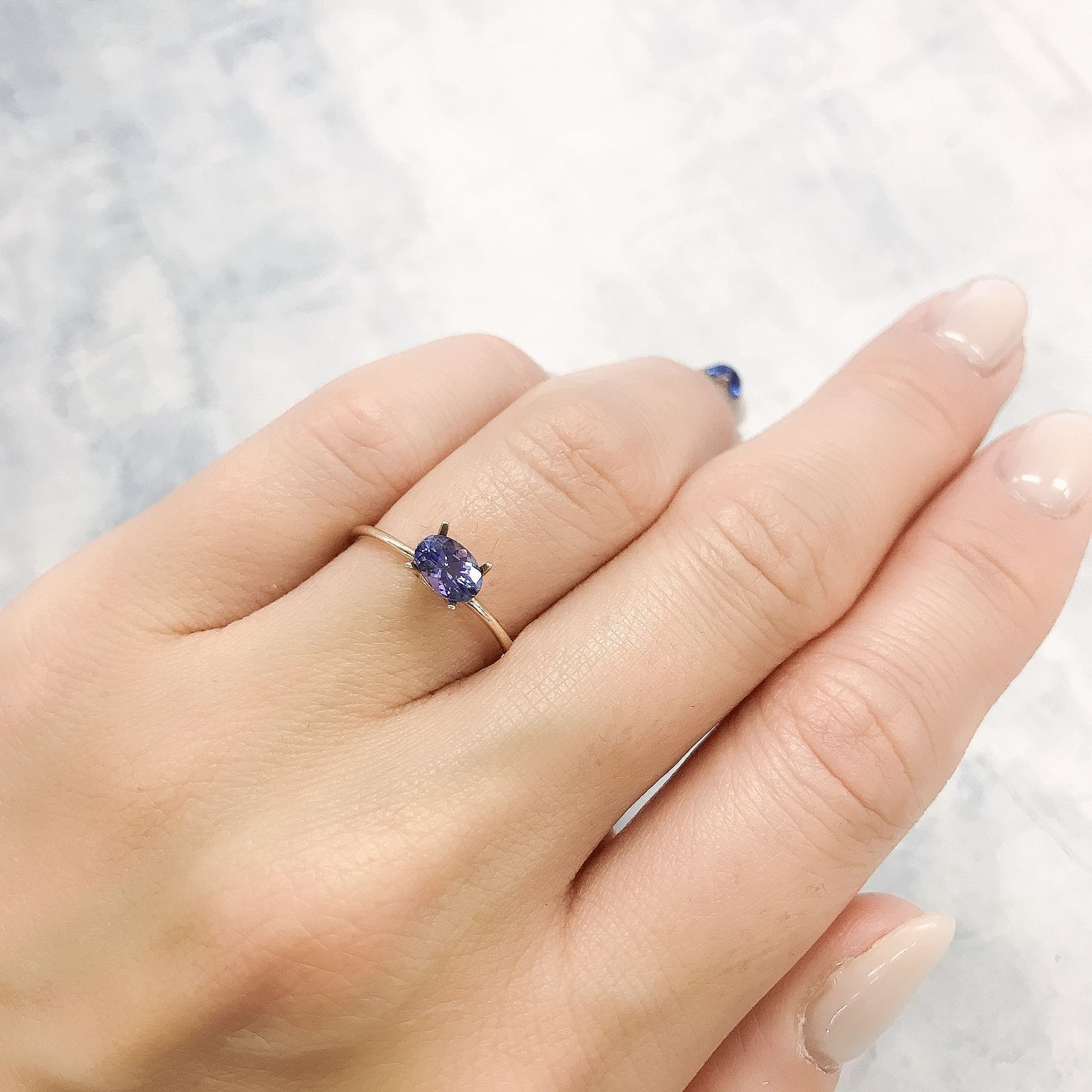 バイカラータンザナイト(宝石名ゾイサイト)タンザニア産 0.57ct 識別済[220515891]6.1x4.1mm前後