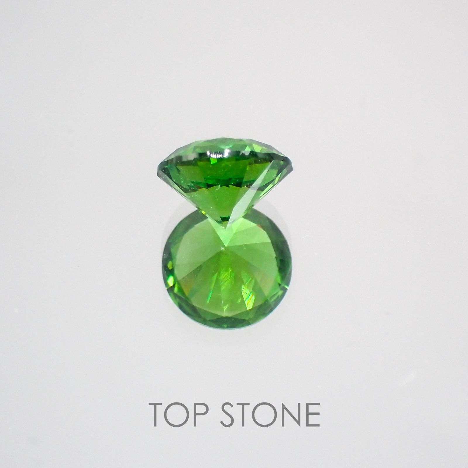 デマントイドガーネット(宝石名デマントイド・ガーネット) ロシア産 1.065ct ソ付(彩珠)[210310255]6.2×6.2mm前後