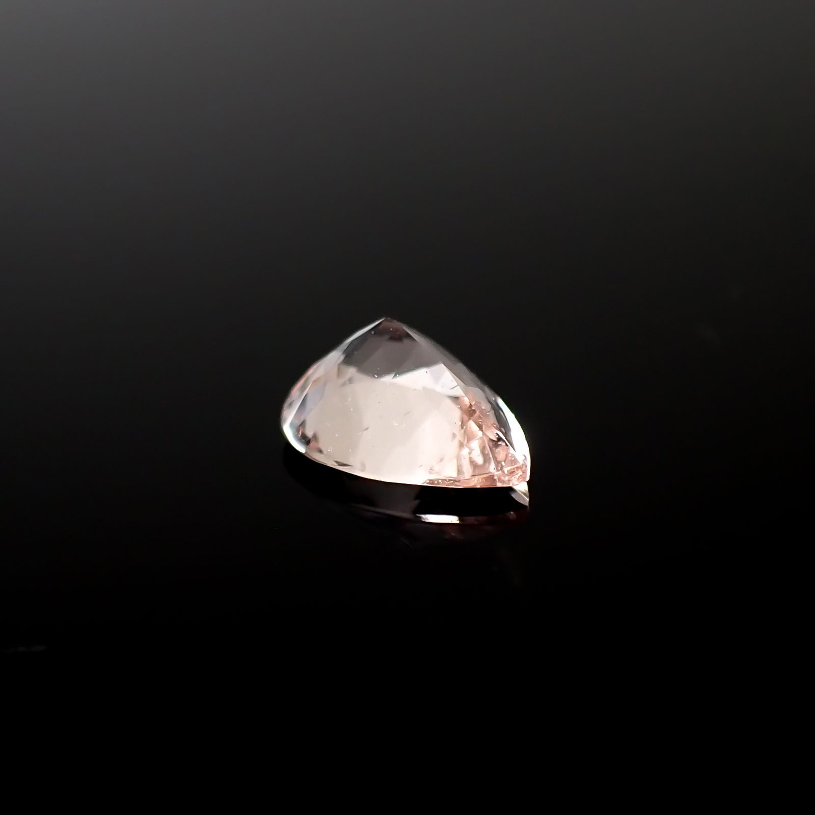 モルガナイト ナイジェリア産 0.93ct[240427163]8.2x6.3mm前後