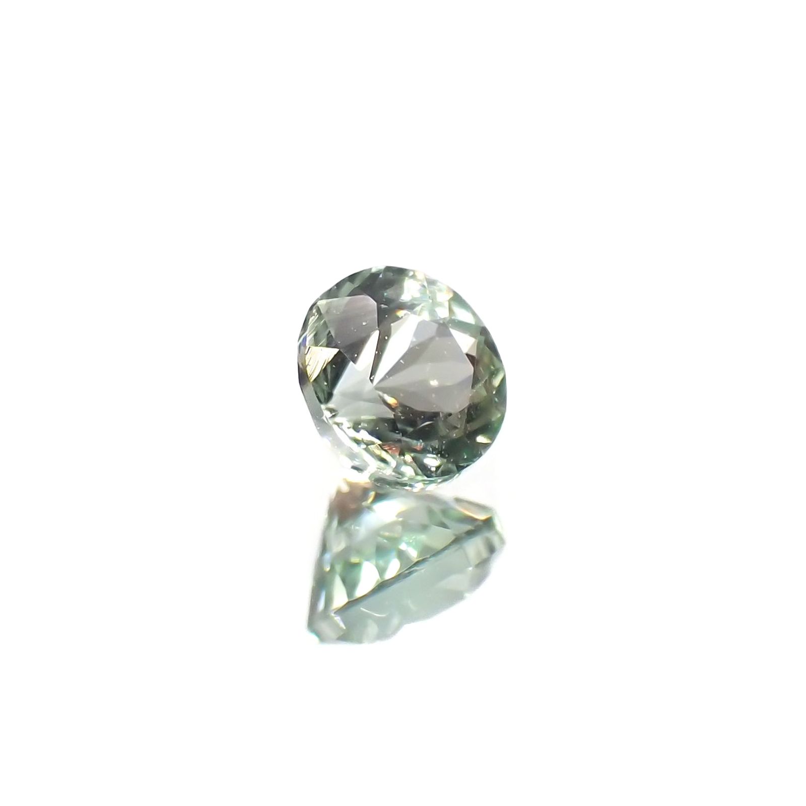 バナジウムコーネルピン(宝石名コーネルピン)タンザニア・タンガ州産 識別済 0.19ct / 3.4x3.4mm前後 [220716907]